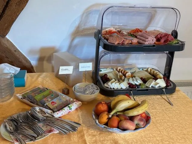 Breakfast in Worners Schloss Weingut & Wellness-Hotel