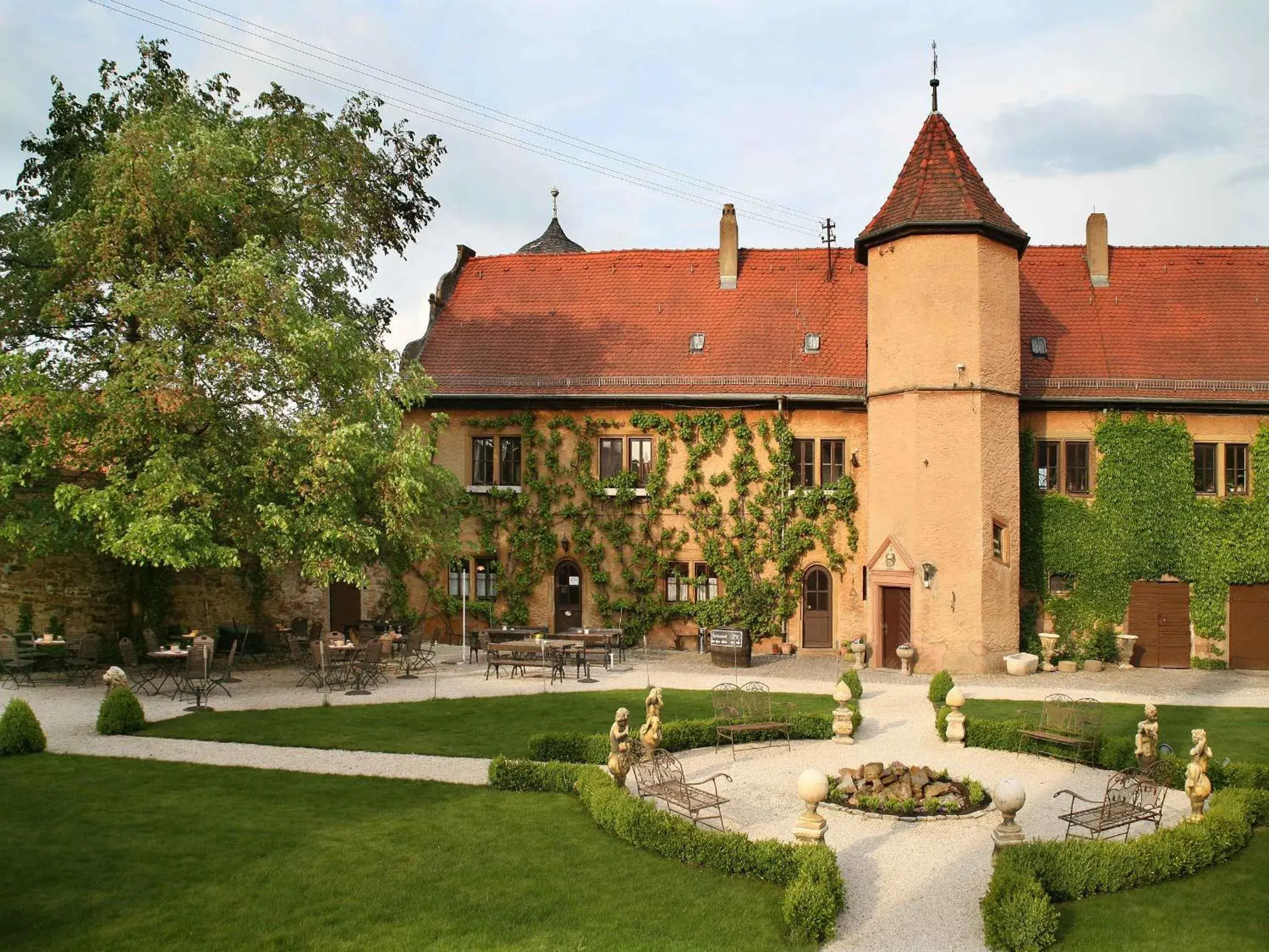 Worners Schloss Weingut & Wellness-Hotel Worners Schloss Weingut & Wellness-Hotel