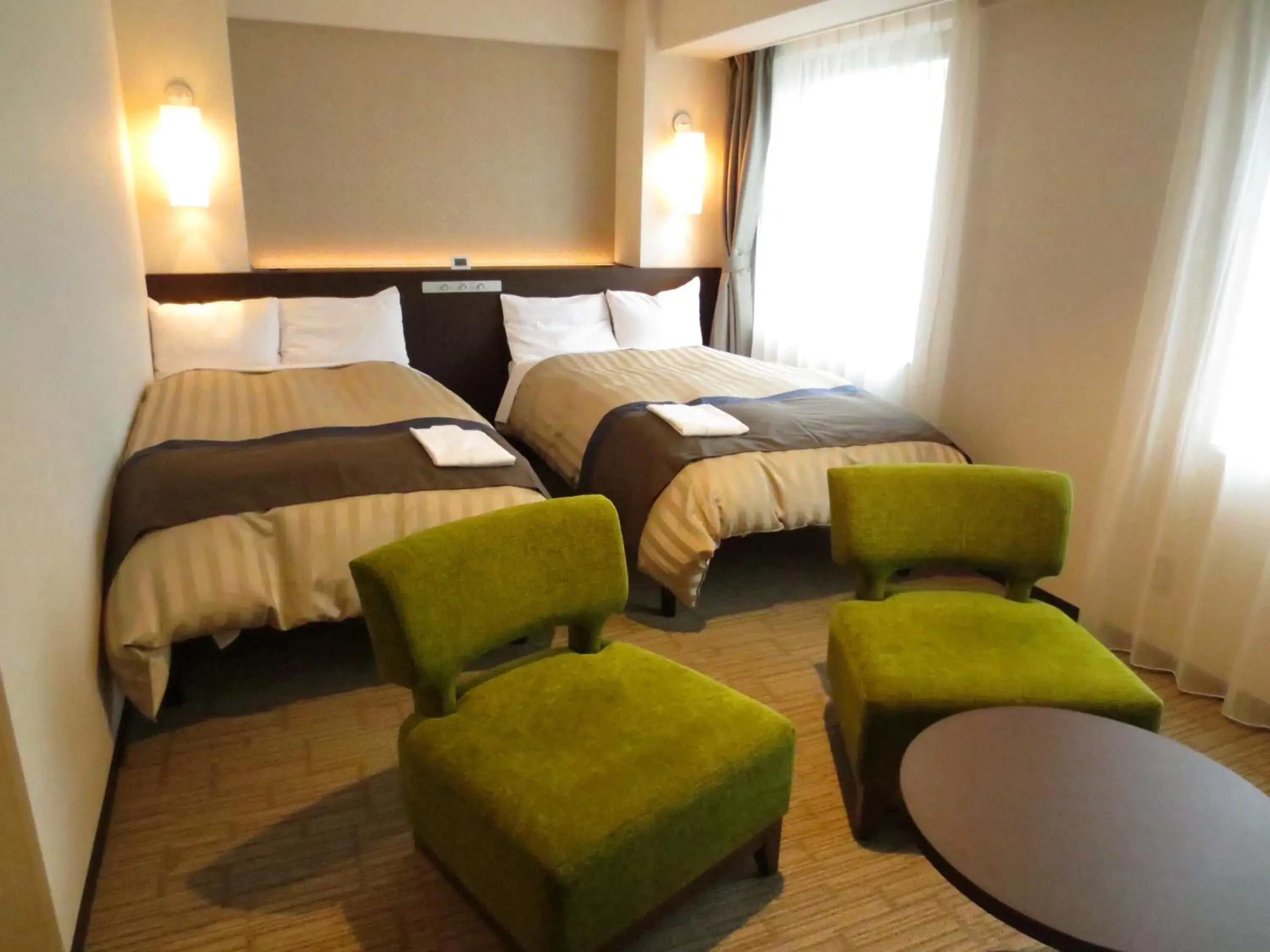 Photo of the whole room, Bed in Kochi Hotel Photo of the whole room, Bed in Kochi Hotel