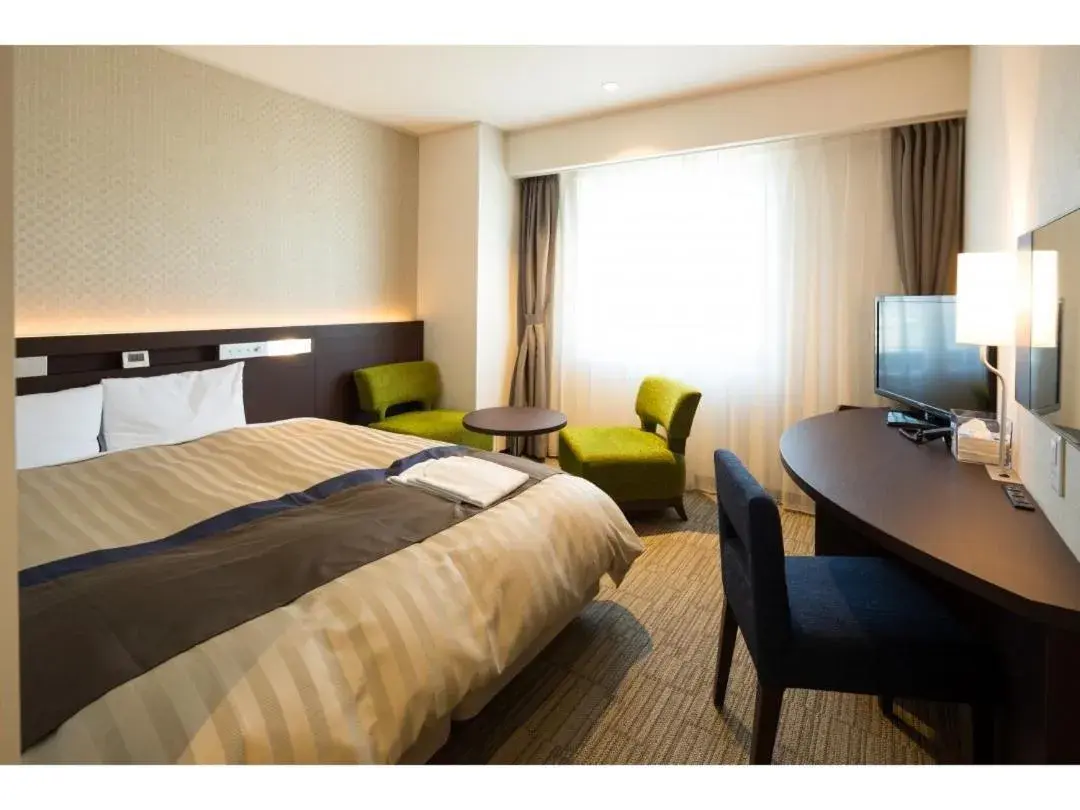 Photo of the whole room, Bed in Kochi Hotel Photo of the whole room, Bed in Kochi Hotel