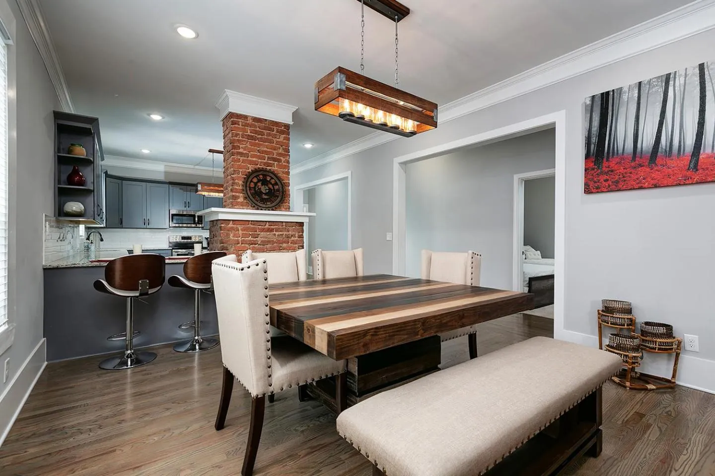Dining area in Atlanta Luxury Vacation Home by Downtown & Airport