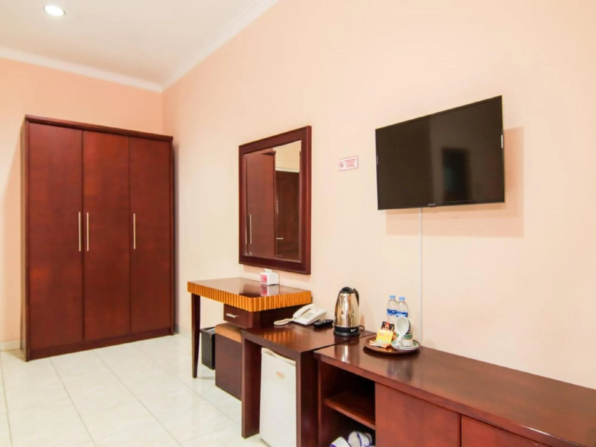 Bedroom in Hotel Signature Mandala Kencana