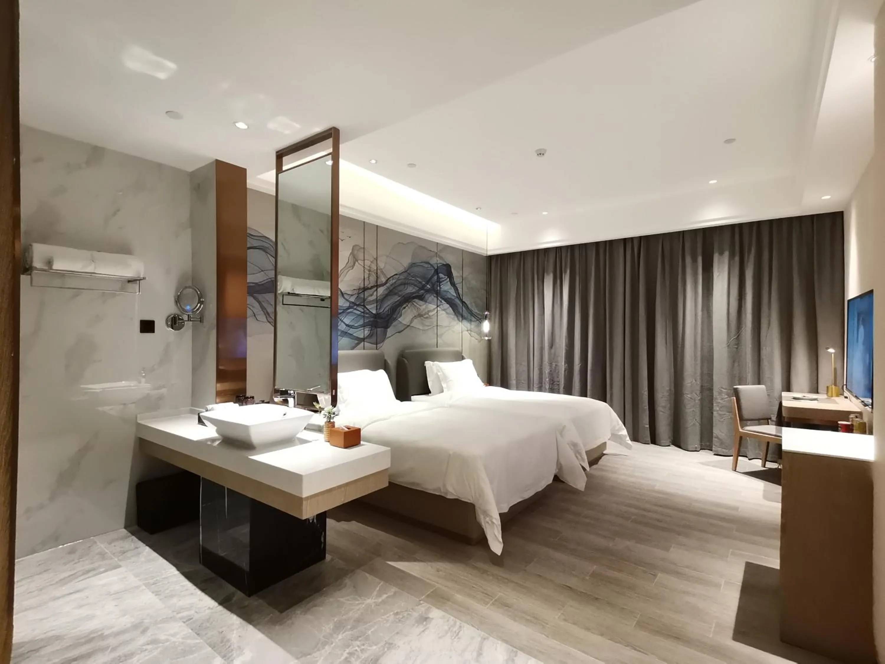 Photo of the whole room, Bed in Paco Hotel Jinfeng Metro Guangzhou