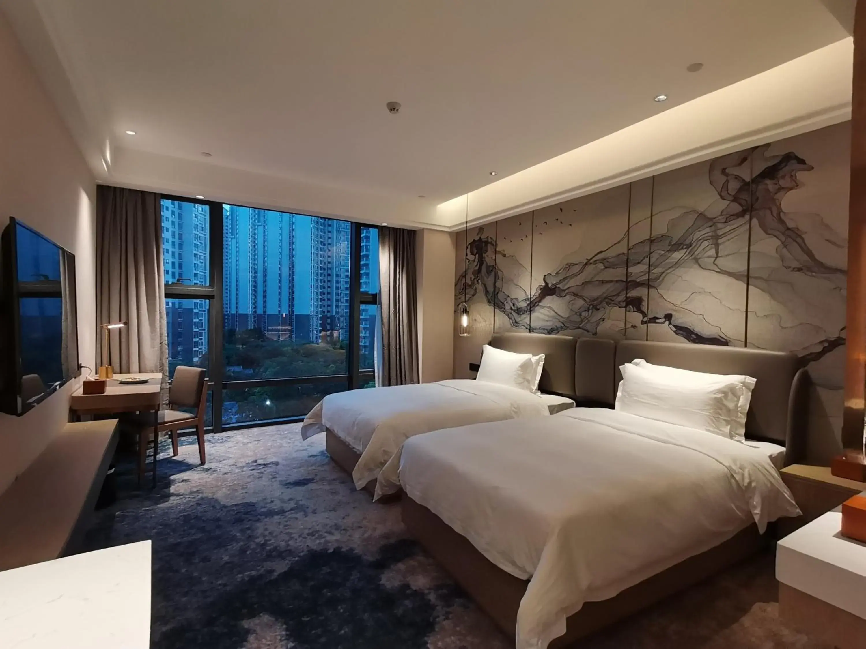 Deluxe Twin Room in Paco Hotel Jinfeng Metro Guangzhou-Free Shuttle Bus For Canton Fair-Self-service laundry Deluxe Twin Room in Paco Hotel Jinfeng Metro Guangzhou-Free Shuttle Bus For Canton Fair-Self-service laundry