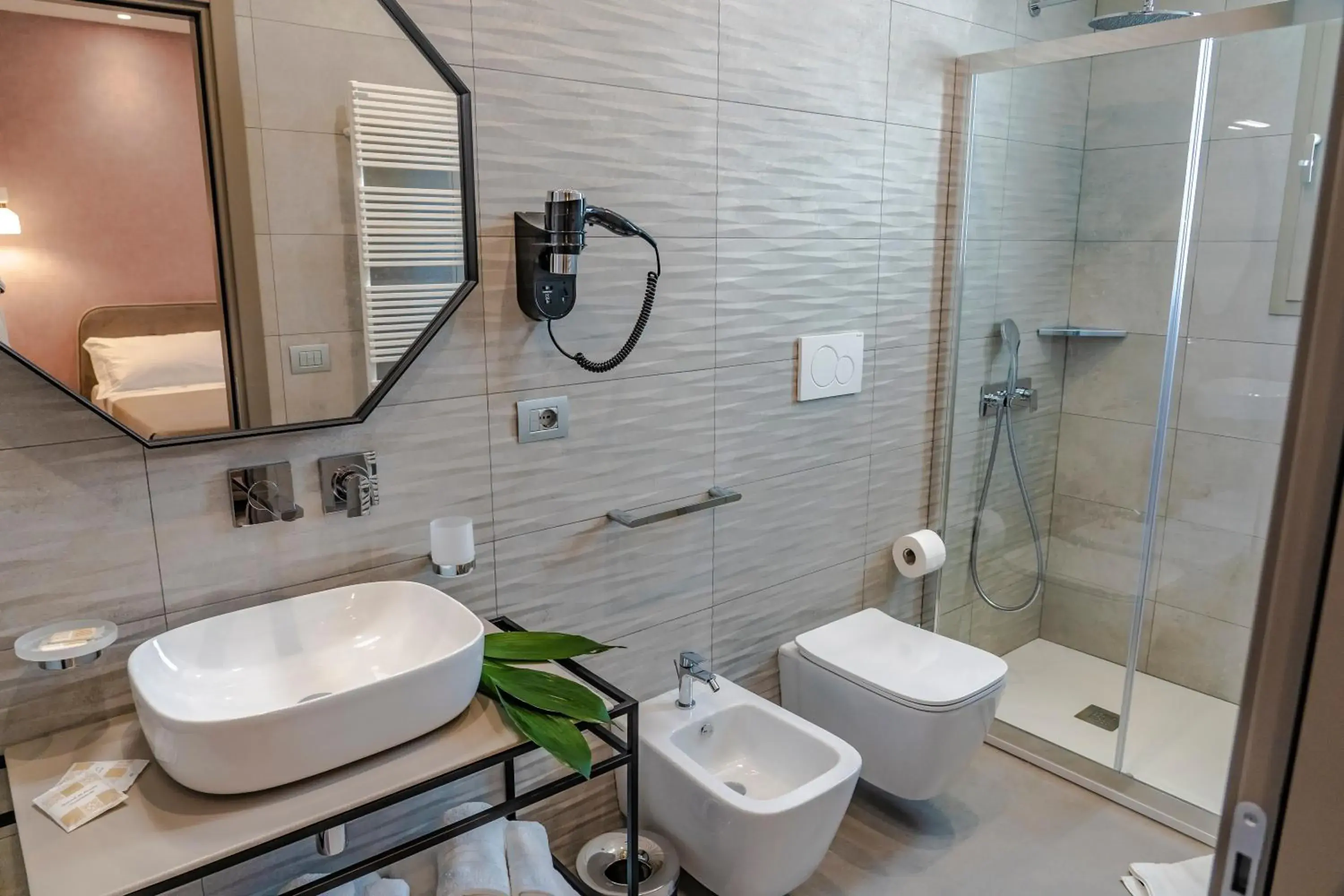 Double Room with Balcony in 10 Catalani Rooms Double Room with Balcony in 10 Catalani Rooms