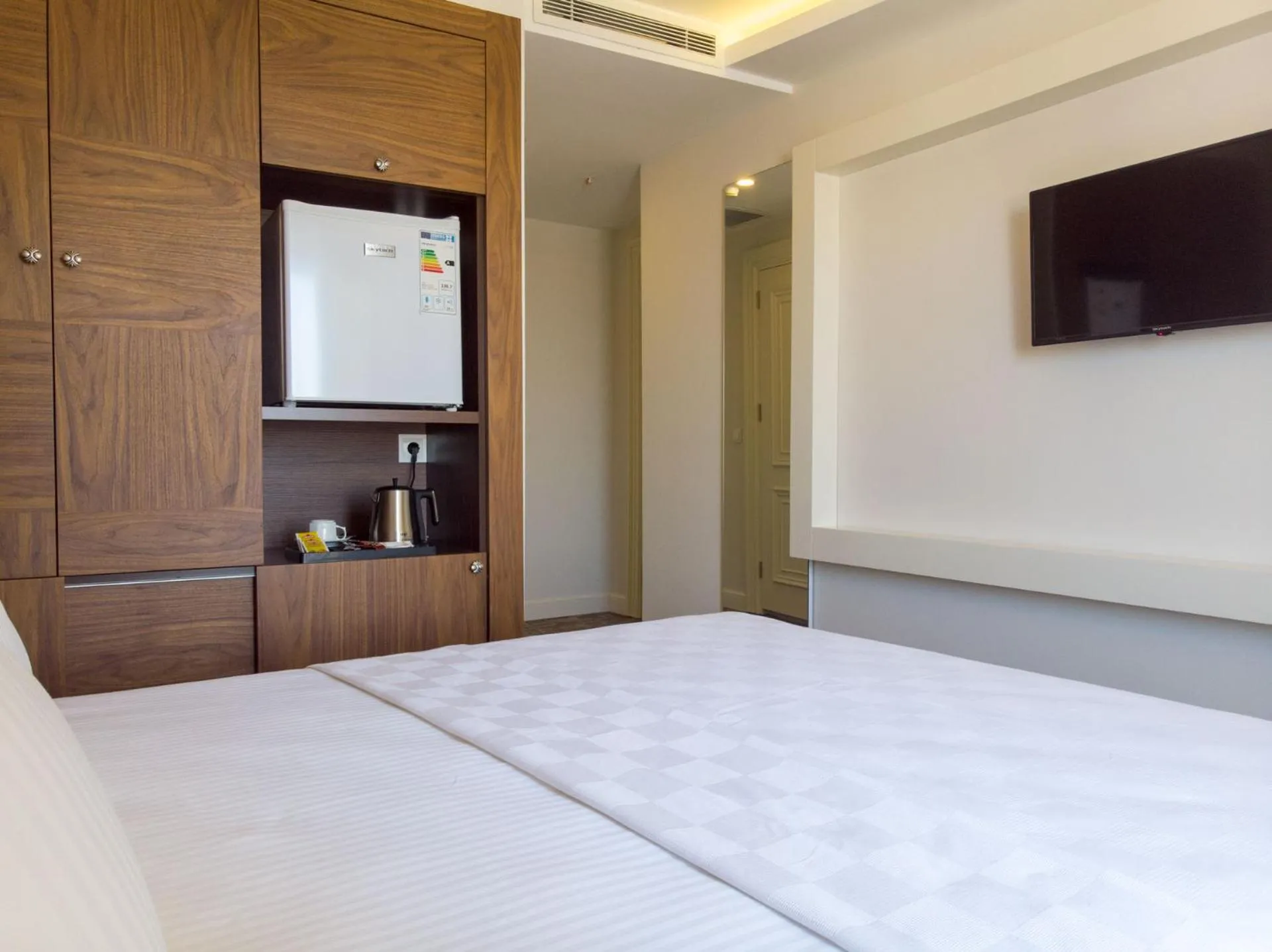 Photo of the whole room, Bed in Bursa Ulupark Hotel