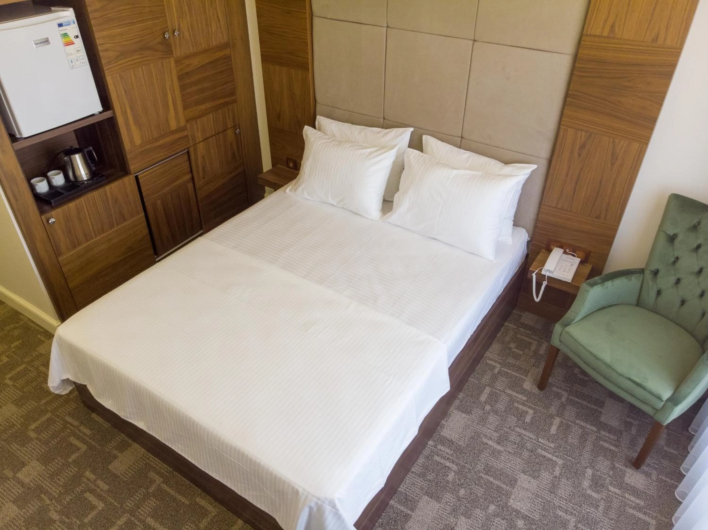 Photo of the whole room, Bed in Bursa Ulupark Hotel