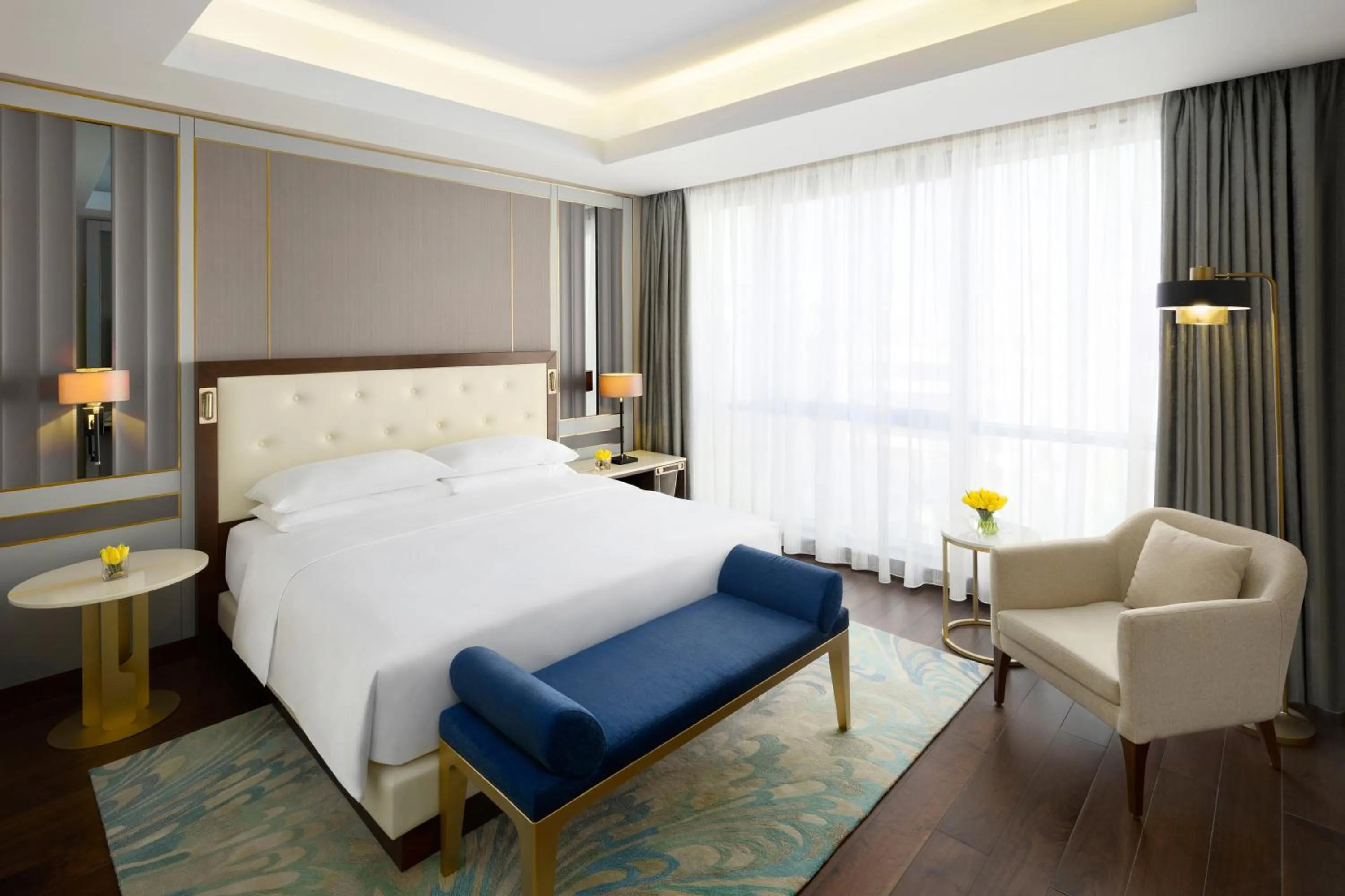 Seating area, Bed in Grand Hyatt Al Khobar Hotel and Residences