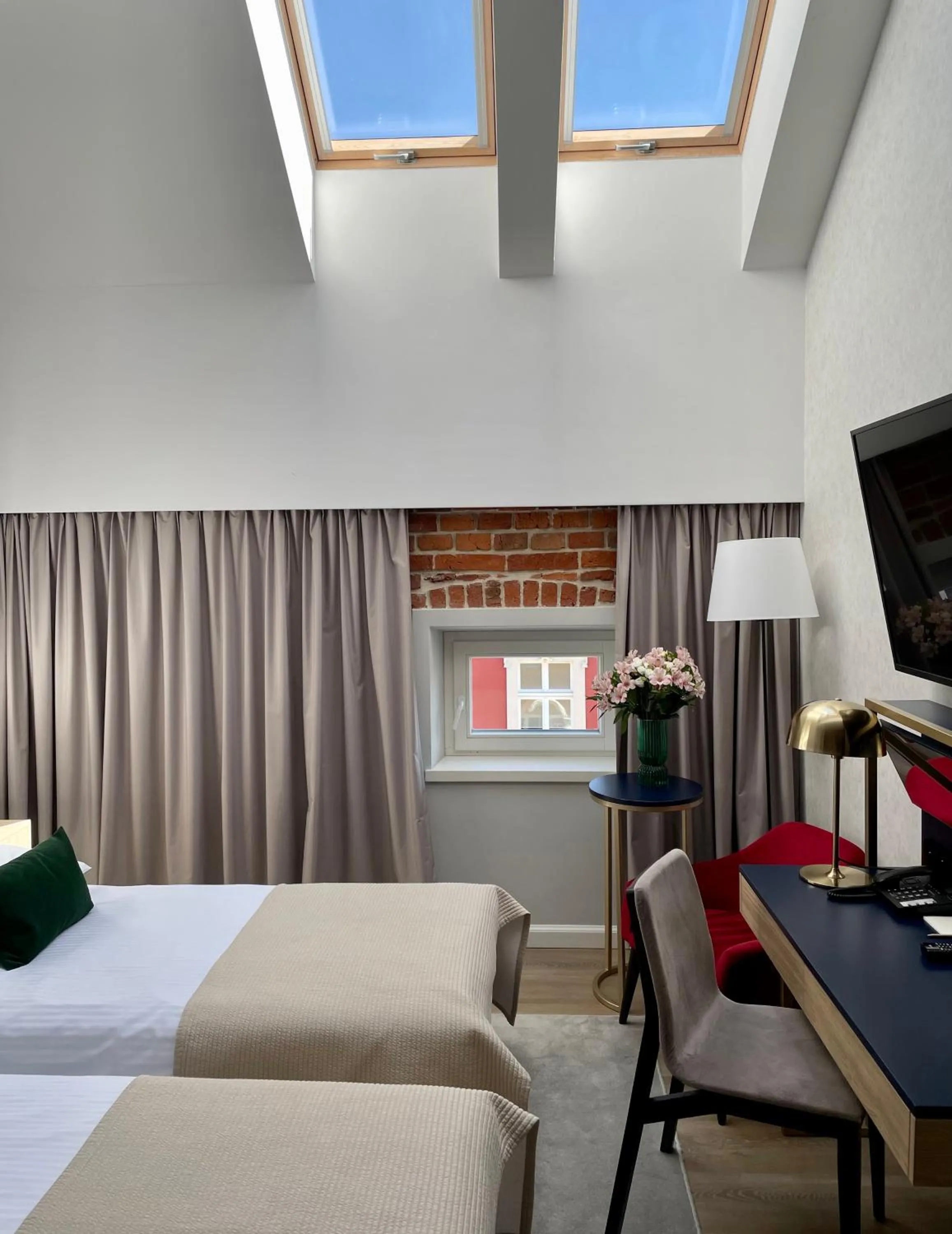 Bed in Hotel Golden Queen