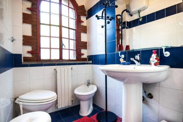 Bathroom in C'era una volta