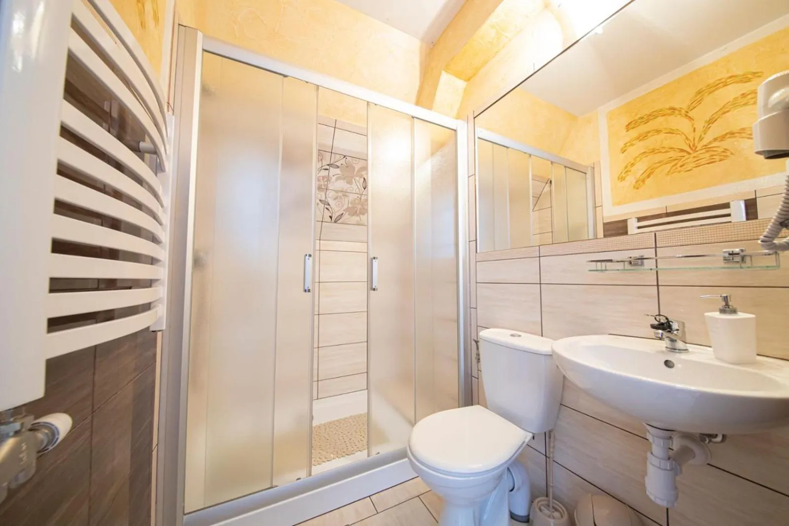 Bathroom in DW Maria 2