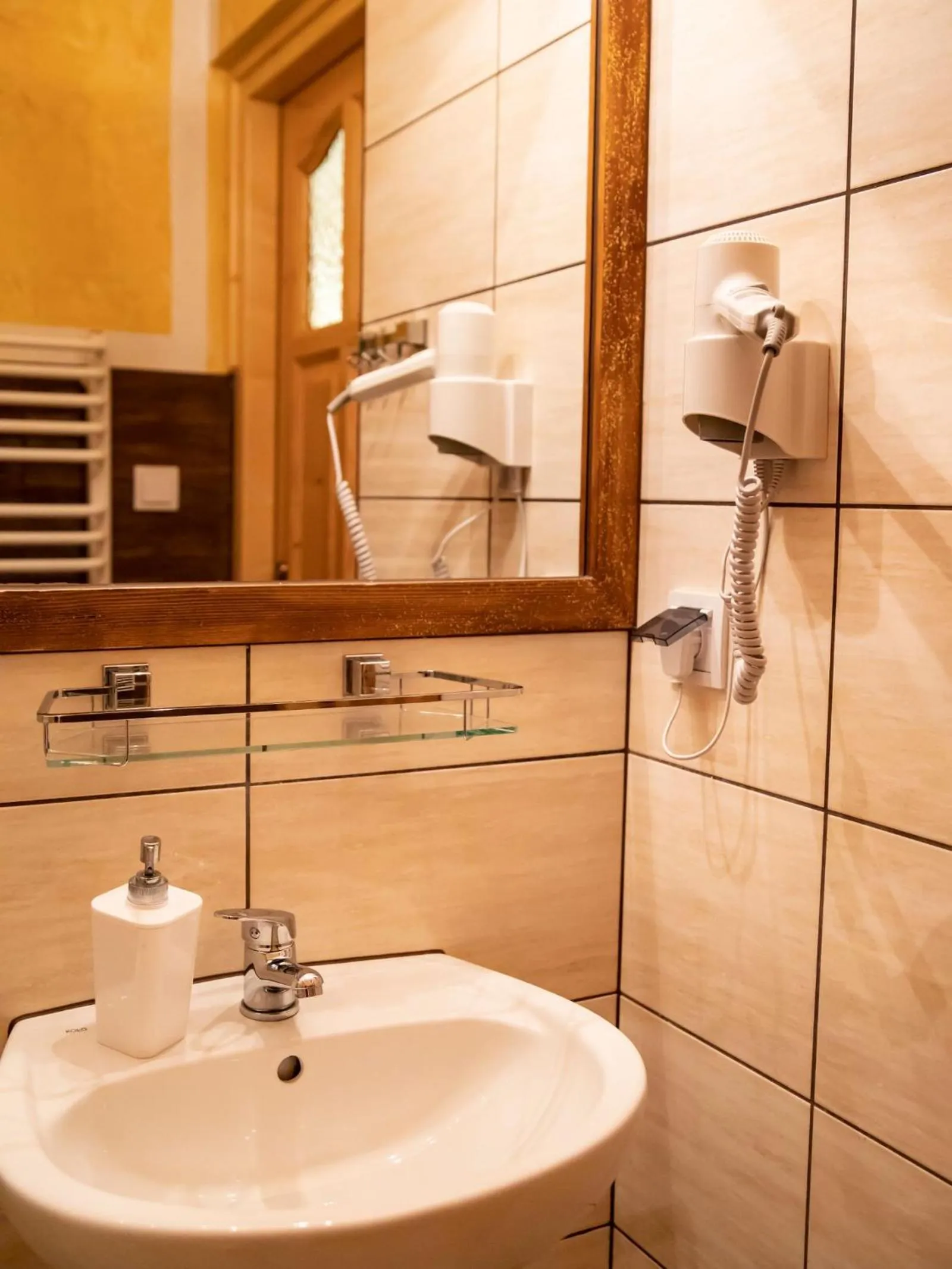 Bathroom in DW Maria 2