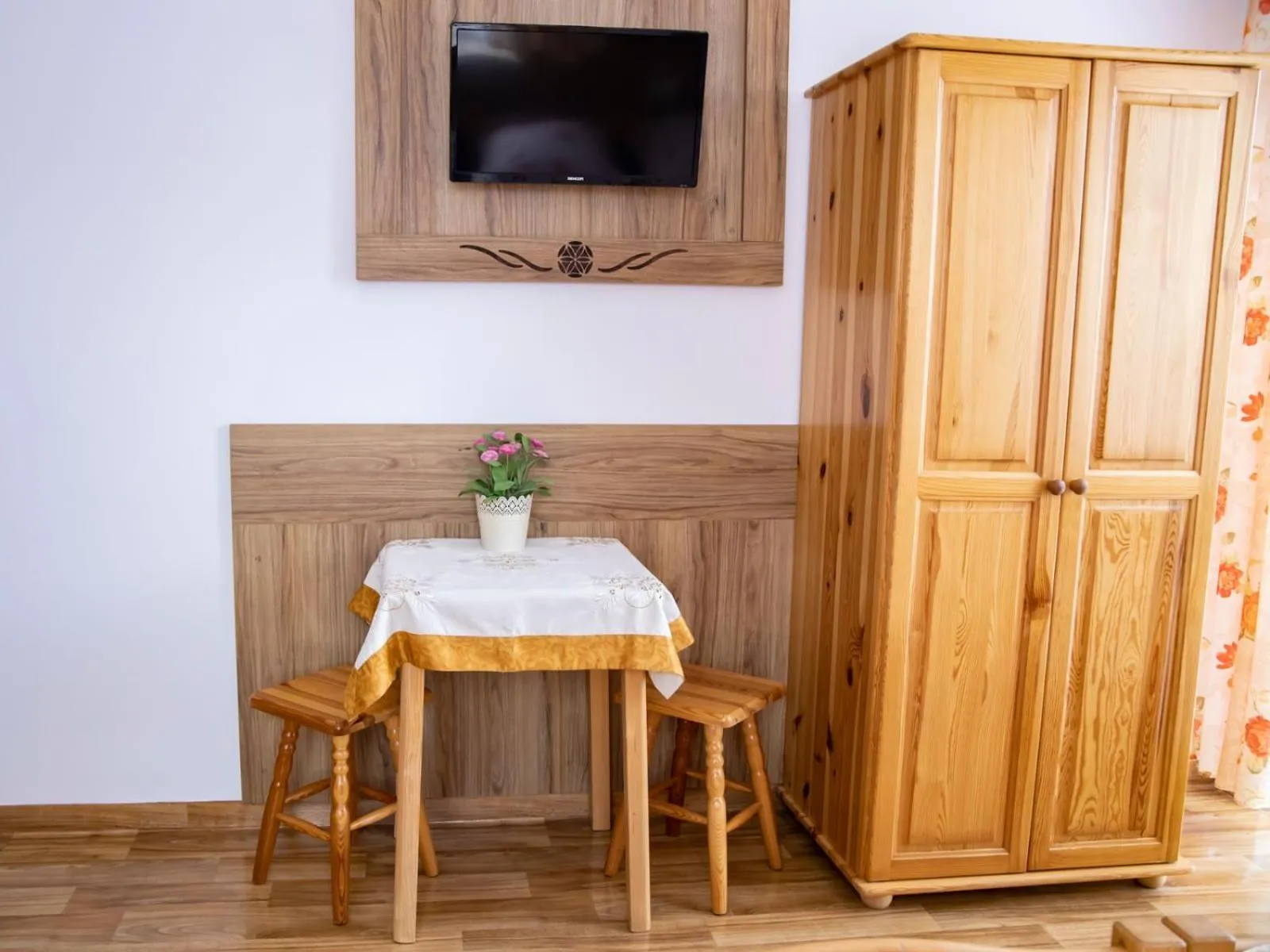 Photo of the whole room in DW Maria 2