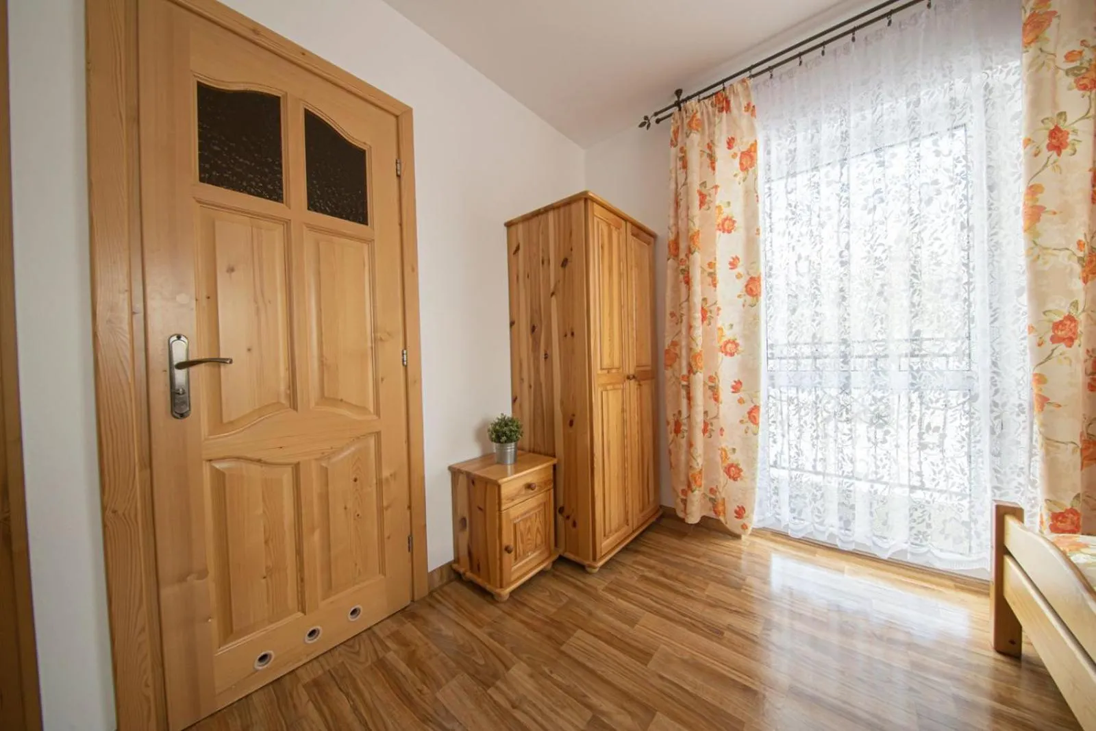 Photo of the whole room in DW Maria 2