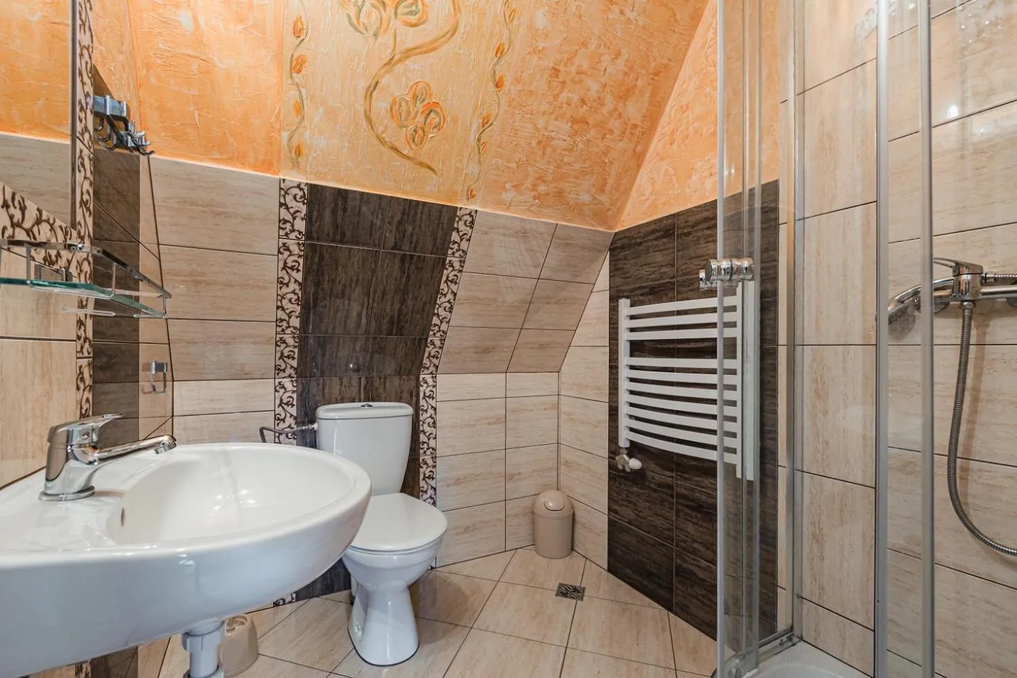 Bathroom in DW Maria 2