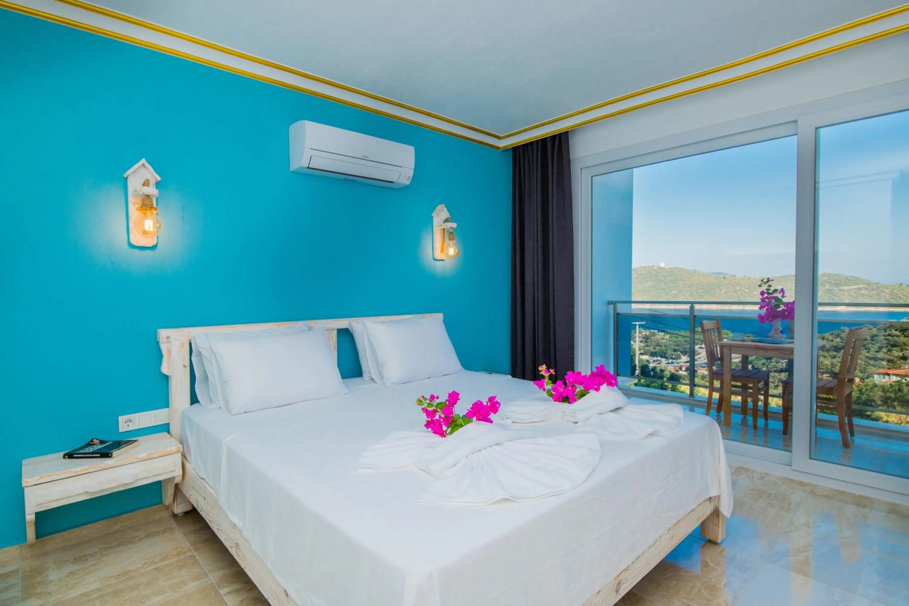 Photo of the whole room in Kaş Sun Glare Hotel