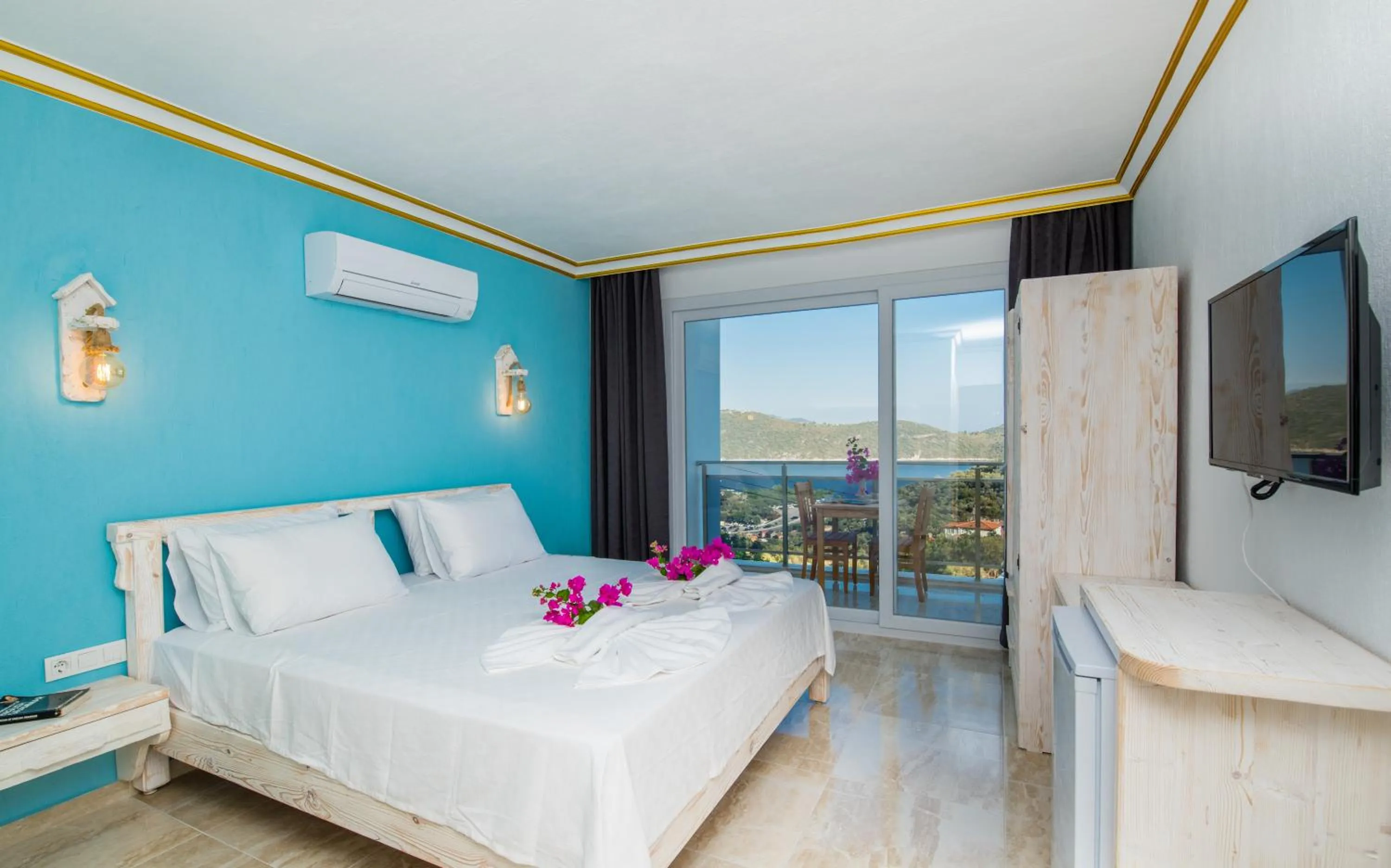 Bed in Kaş Sun Glare Hotel