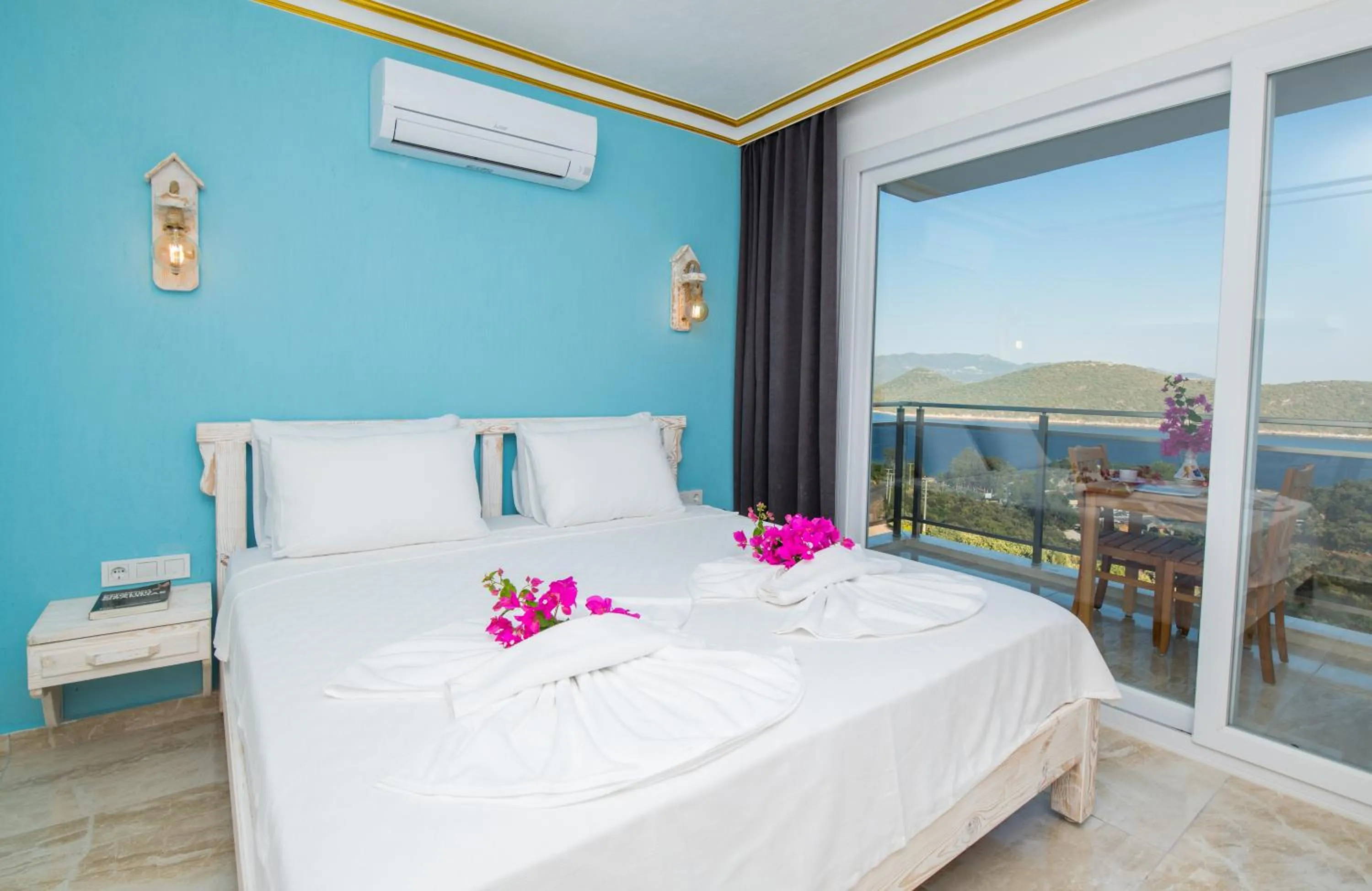 Bed in Kaş Sun Glare Hotel