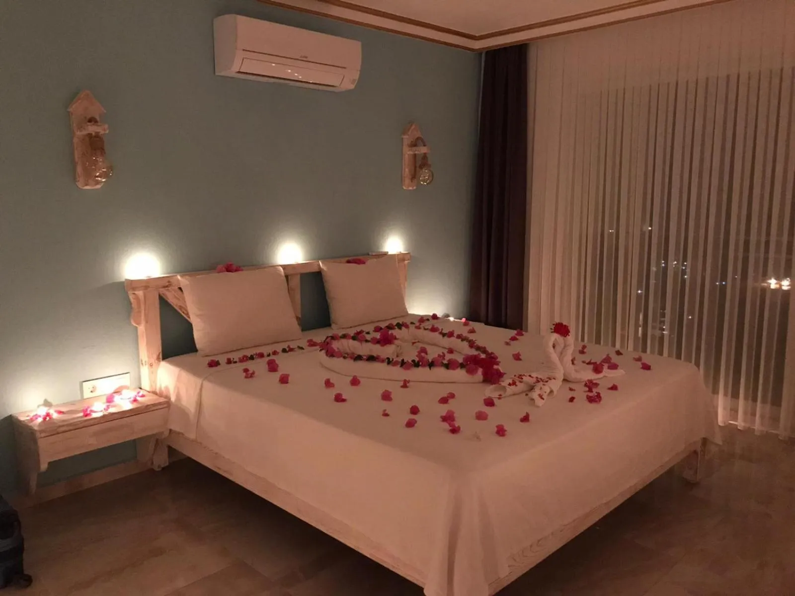 Bed in Kaş Sun Glare Hotel