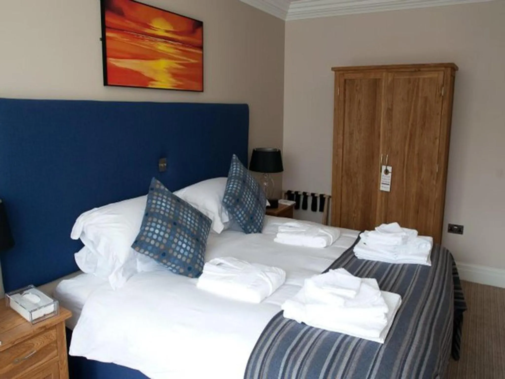 Bedroom, Bed in Langtrys