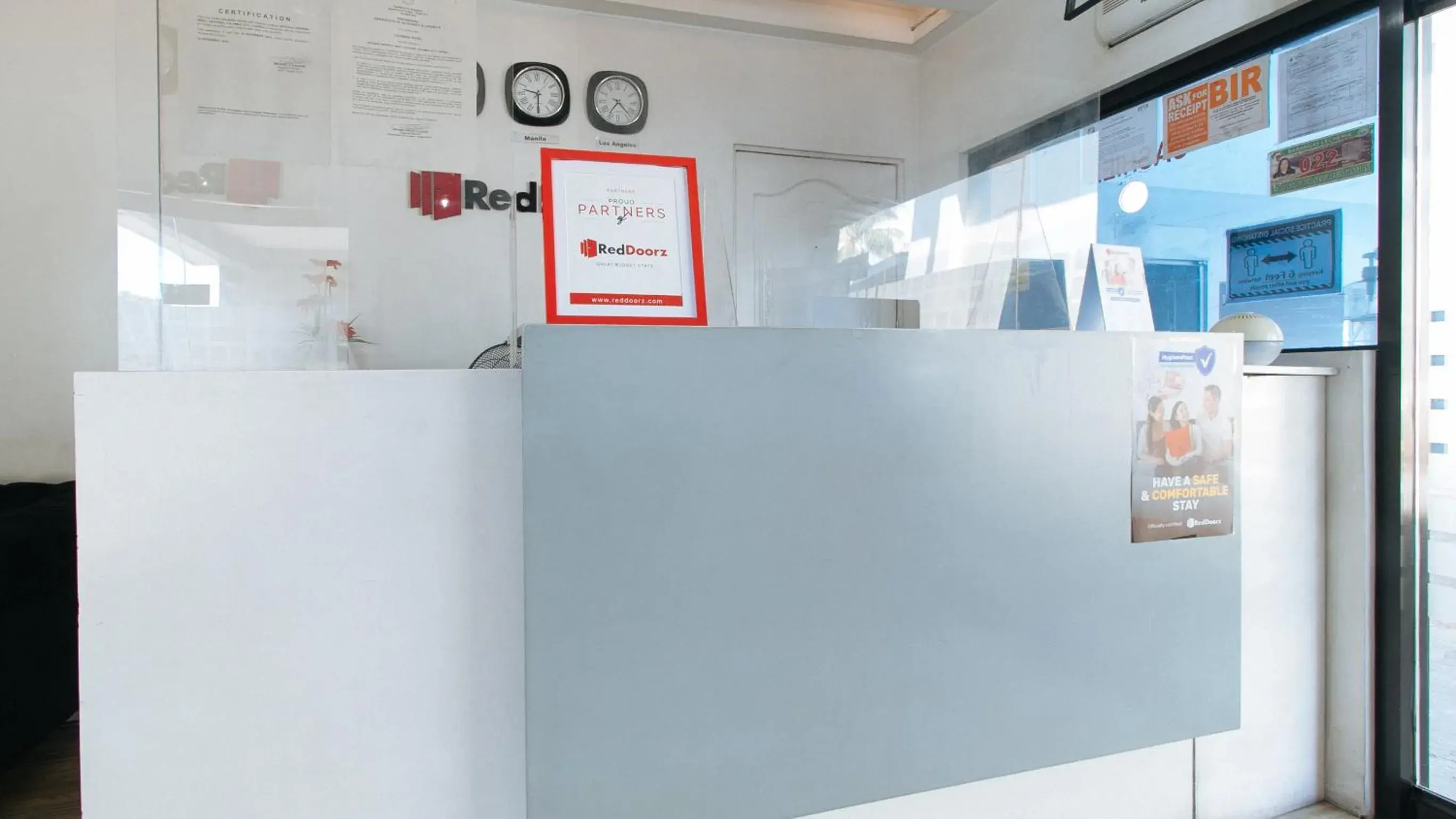 Lobby or reception in RedDoorz near SM Calamba Lobby or reception in RedDoorz near SM Calamba