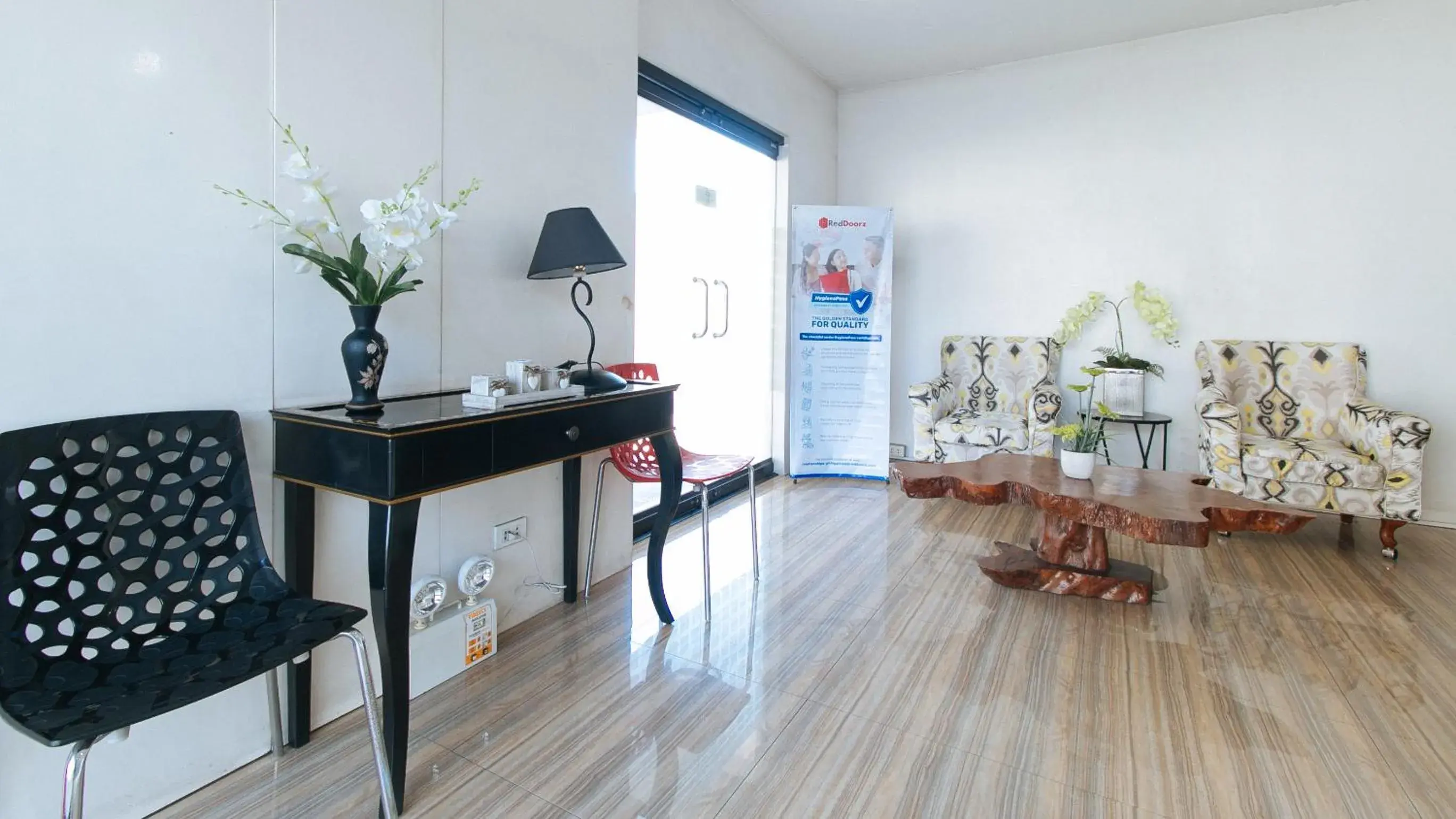 Lobby or reception in RedDoorz near SM Calamba Lobby or reception in RedDoorz near SM Calamba