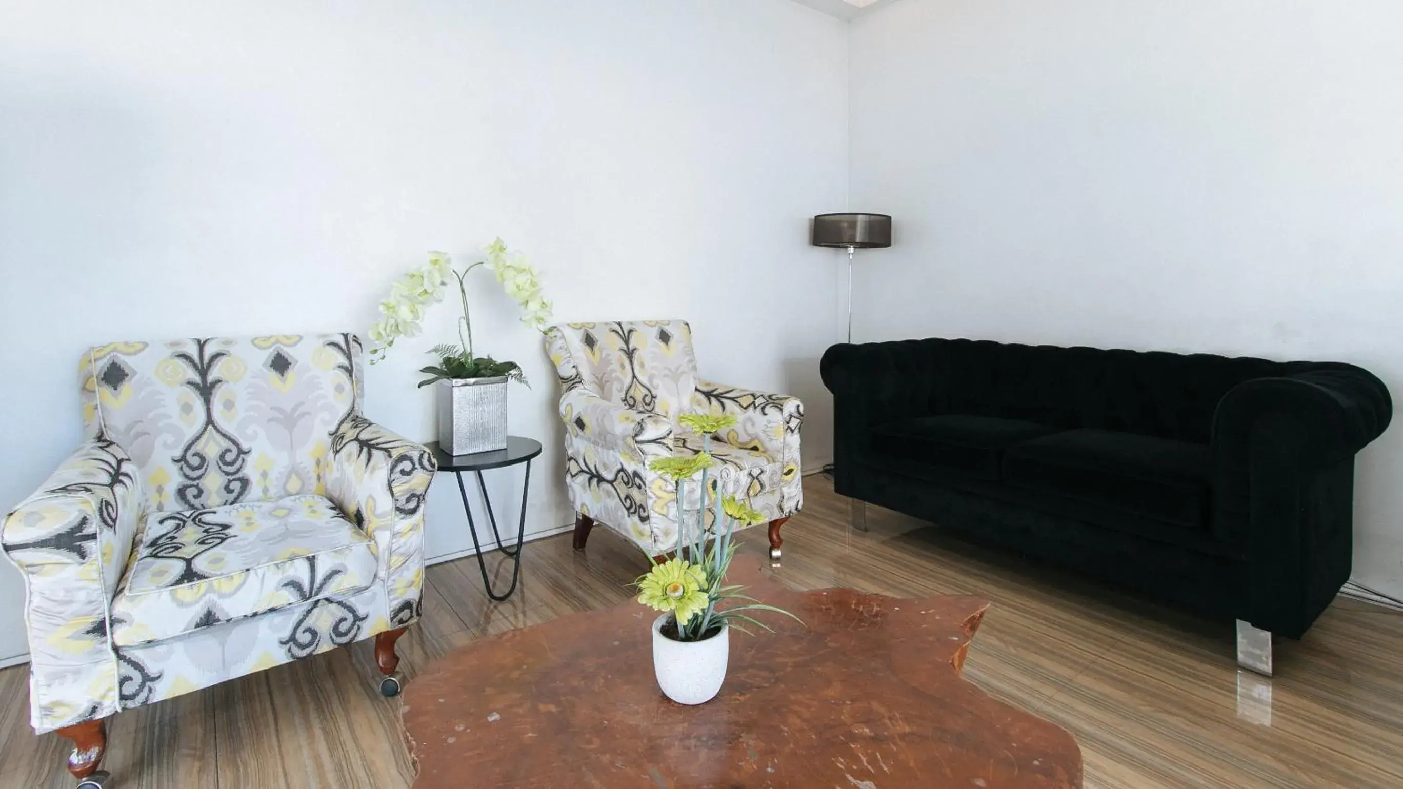 Lobby or reception in RedDoorz near SM Calamba Lobby or reception in RedDoorz near SM Calamba