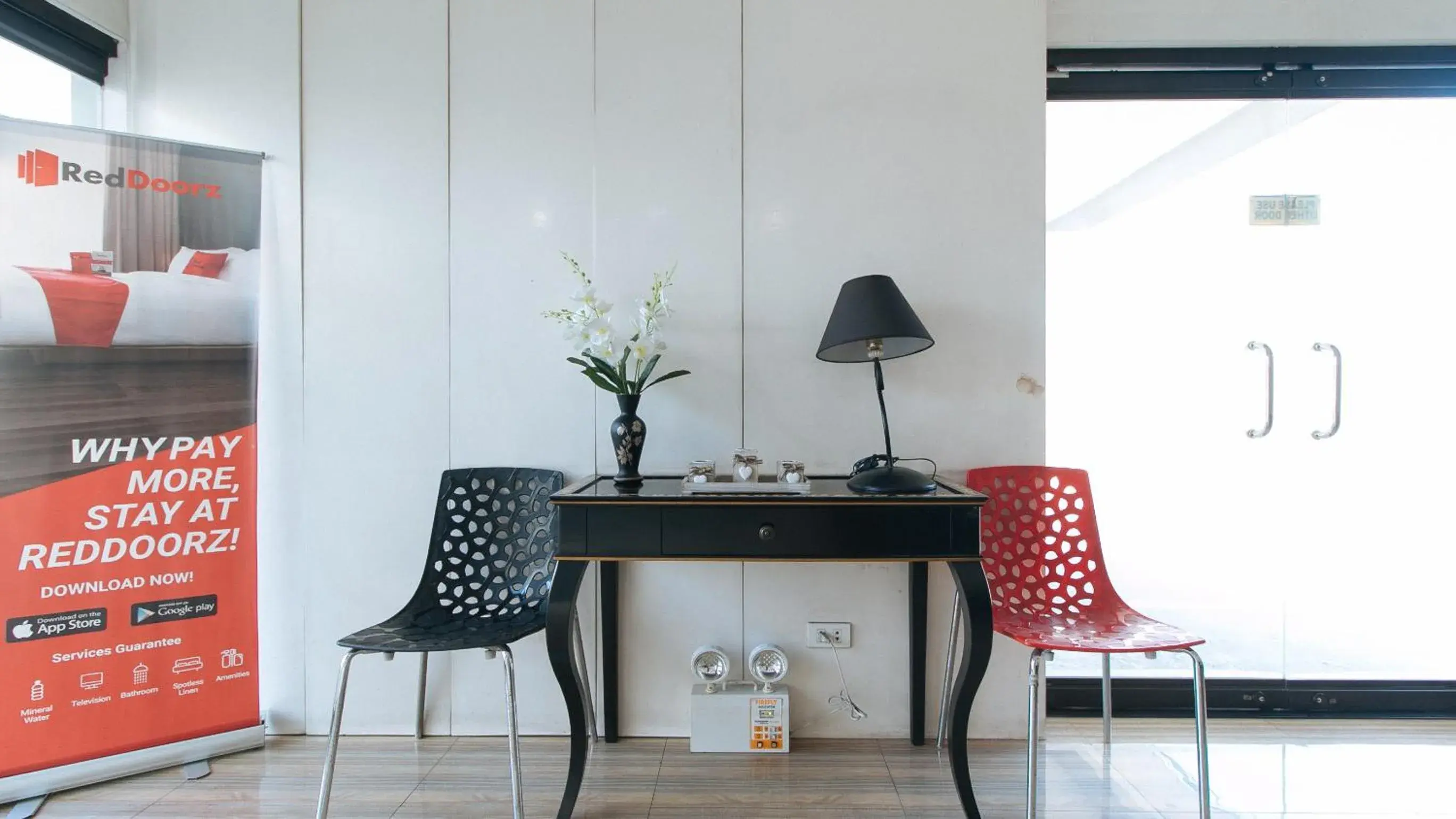 Lobby or reception in RedDoorz near SM Calamba Lobby or reception in RedDoorz near SM Calamba