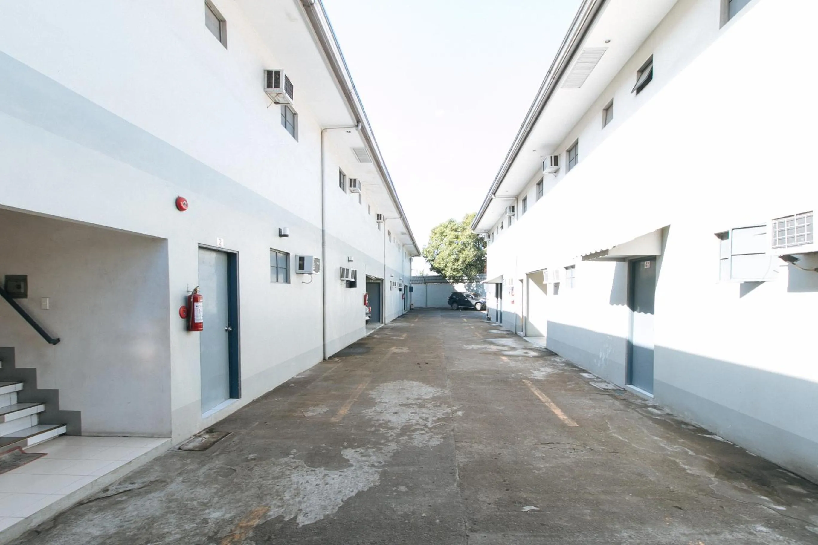 Property building in RedDoorz near SM Calamba