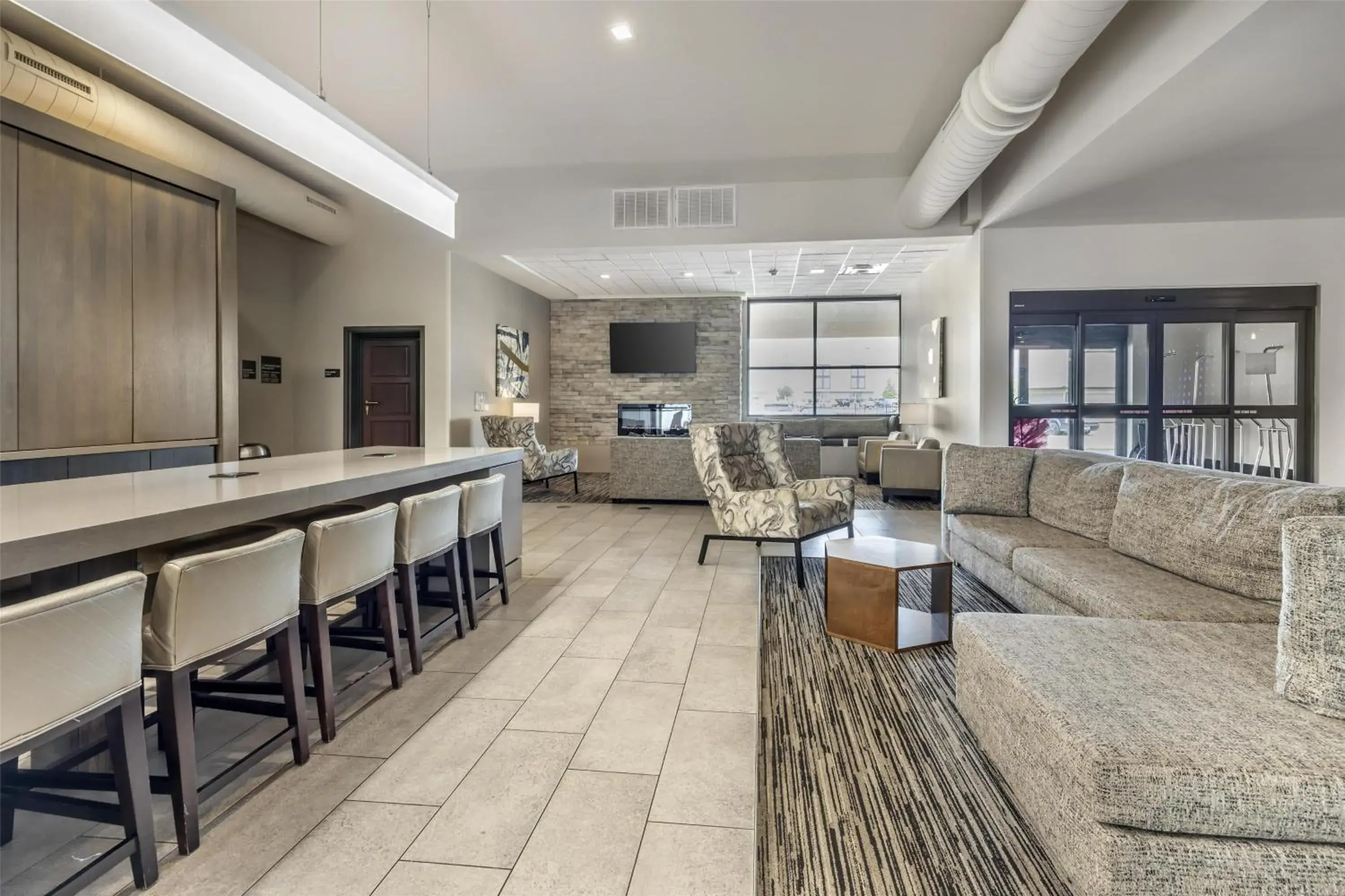 Breakfast in Best Western Plus Executive Residency Jackson Northeast Breakfast in Best Western Plus Executive Residency Jackson Northeast