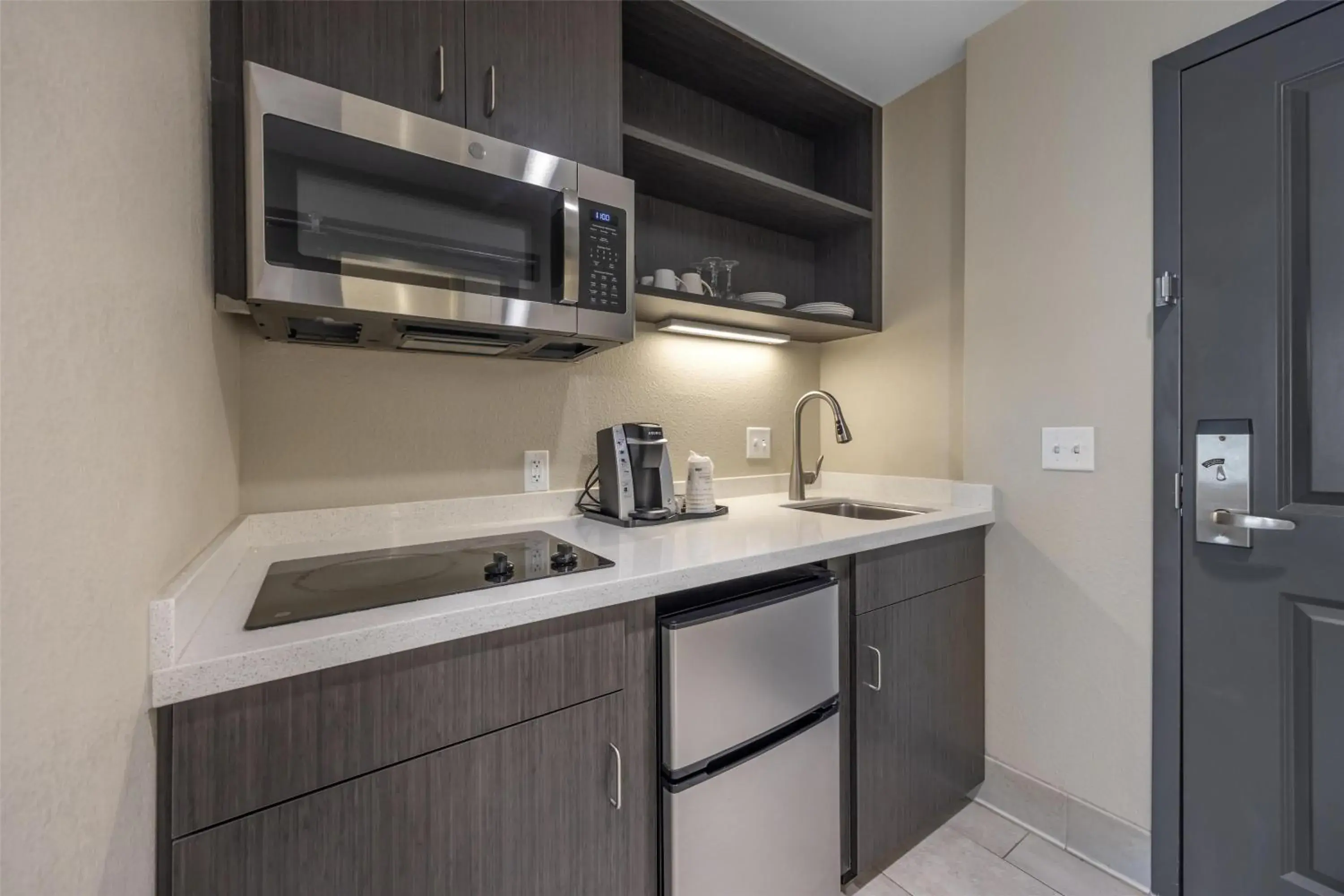 Bedroom in Best Western Plus Executive Residency Jackson Northeast Bedroom in Best Western Plus Executive Residency Jackson Northeast