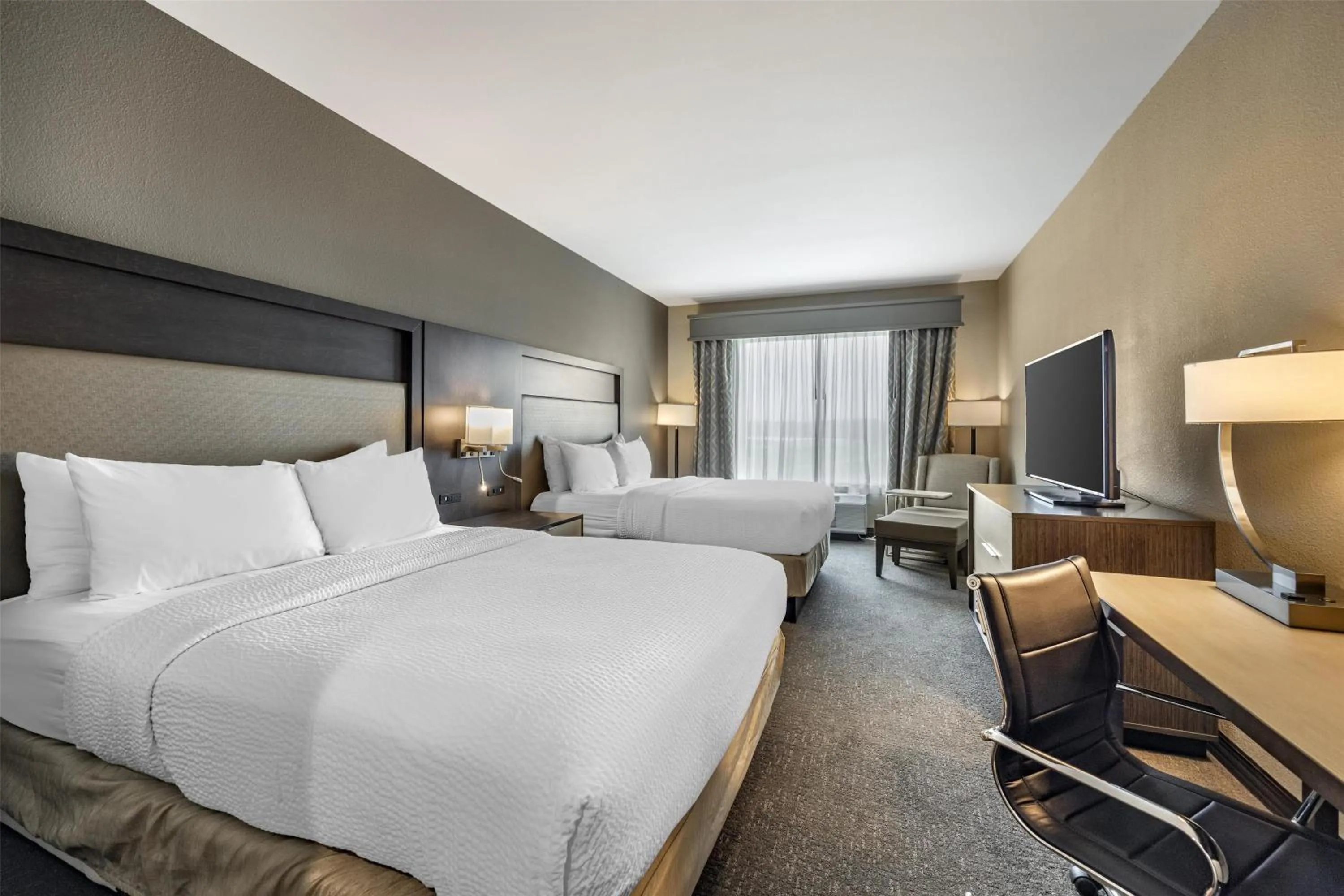 Bedroom, Bed in Best Western Plus Executive Residency Jackson Northeast