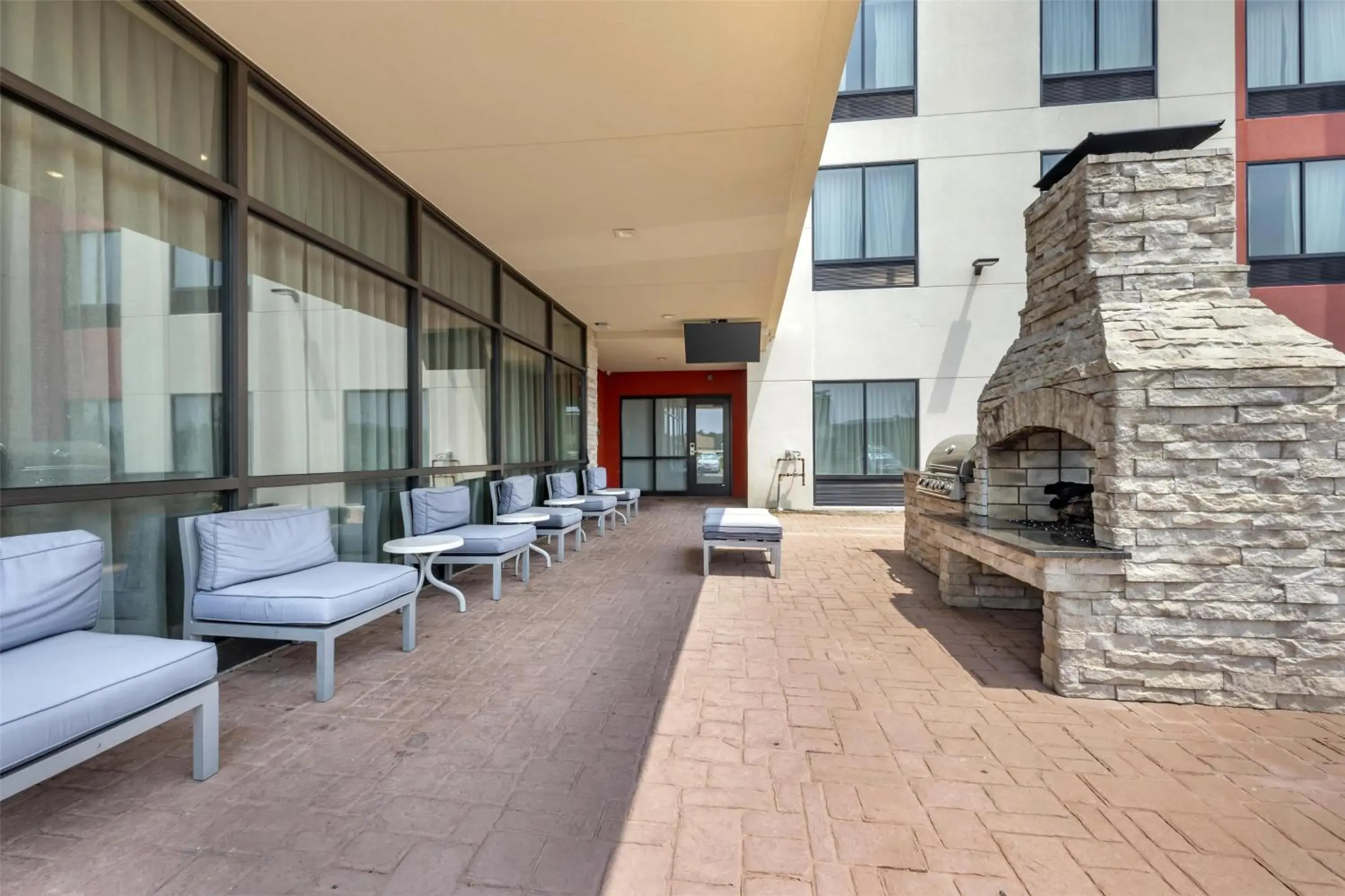 Property building in Best Western Plus Executive Residency Jackson Northeast Property building in Best Western Plus Executive Residency Jackson Northeast