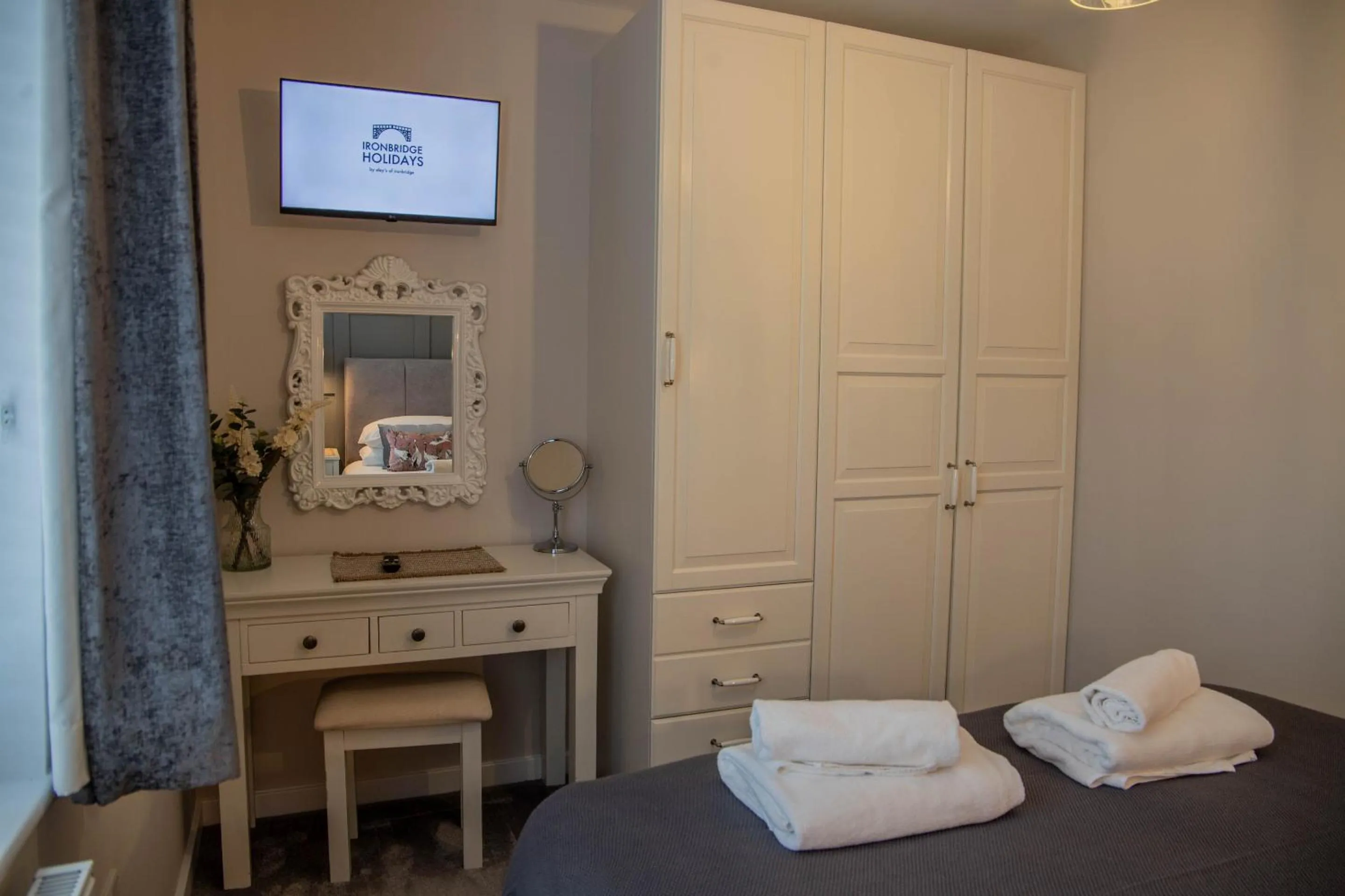 Bedroom, Bed in River Mist