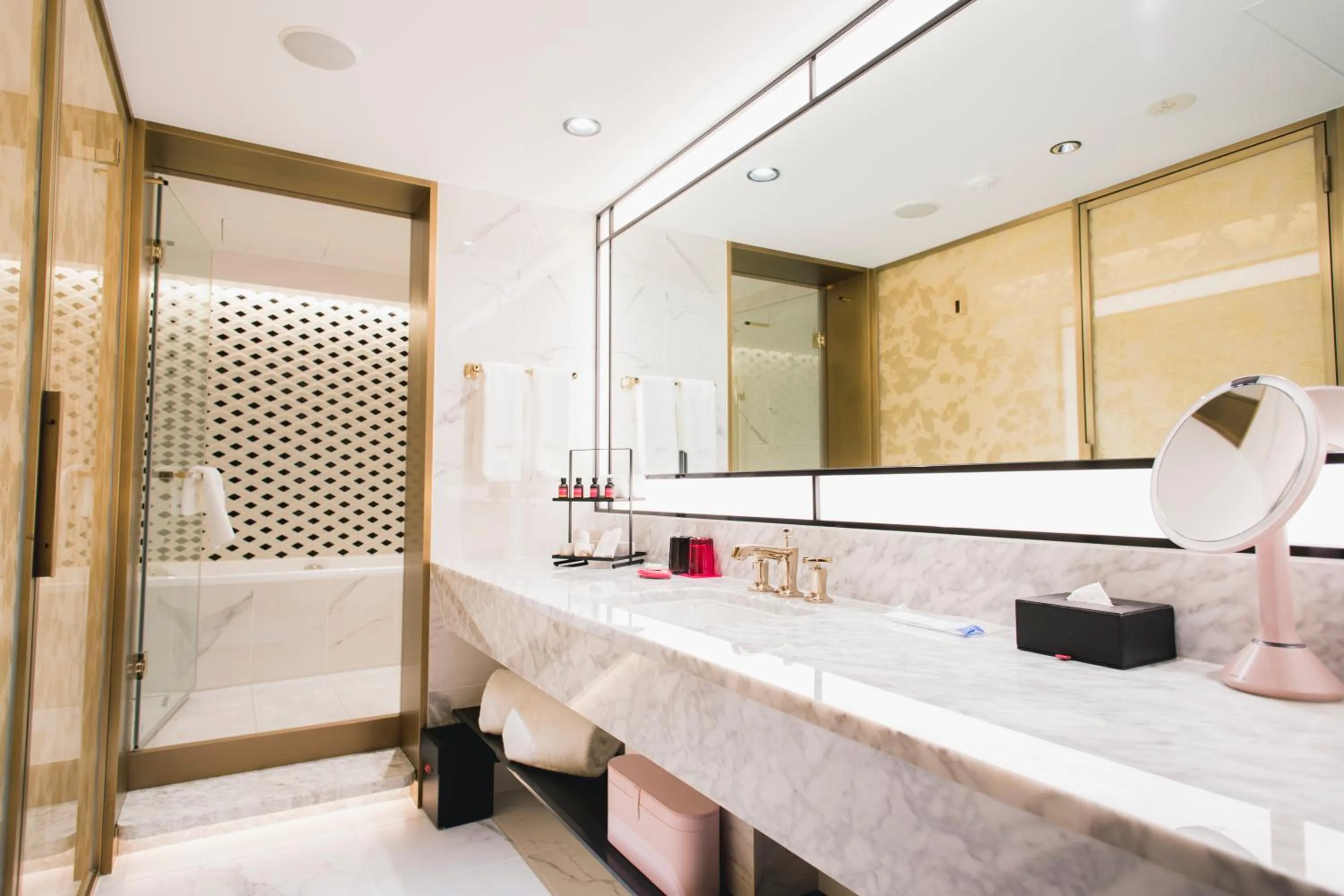 Bathroom in Fauchon Hotel Kyoto