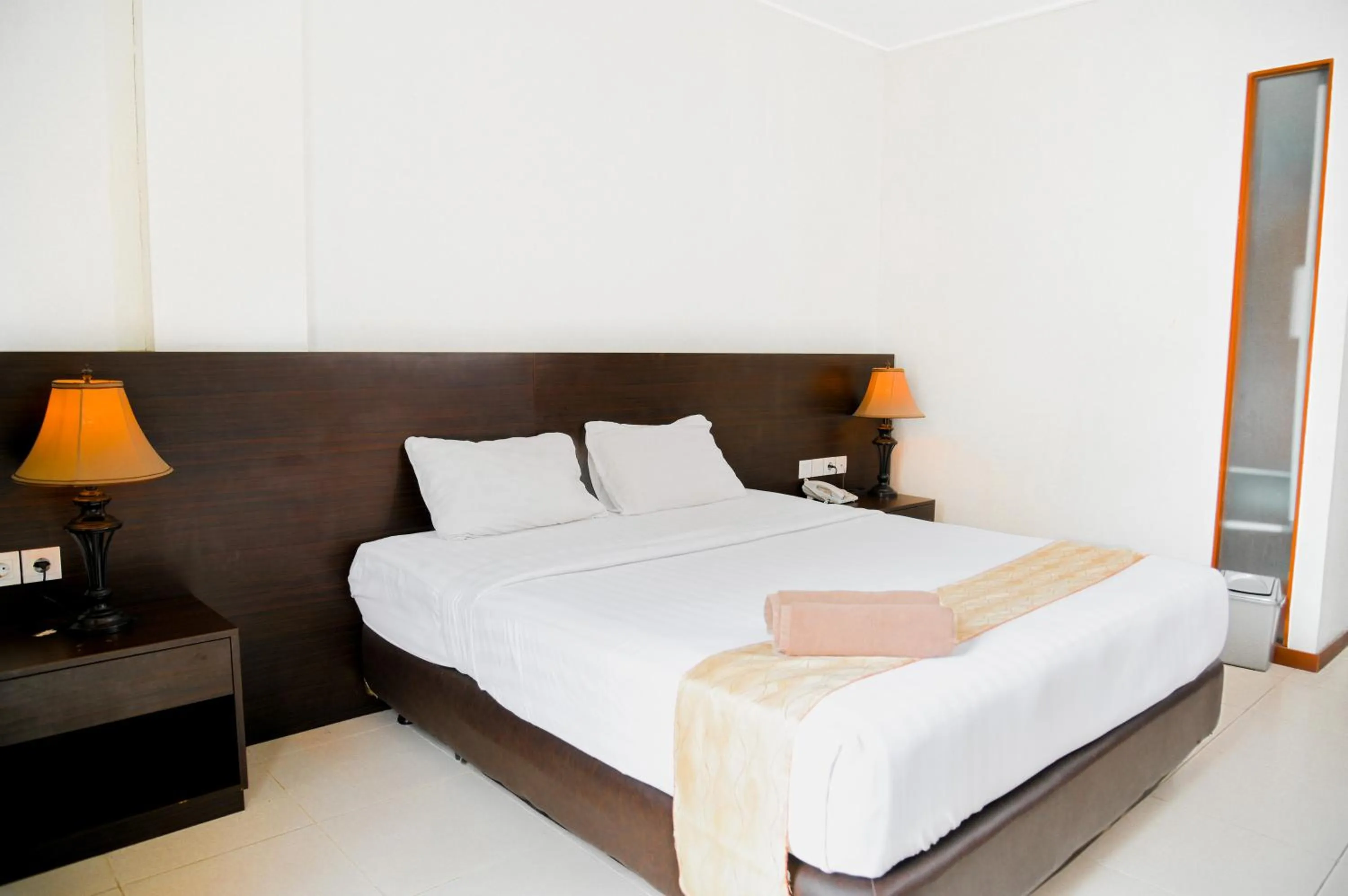 Bed in Hotel Bonero Residence
