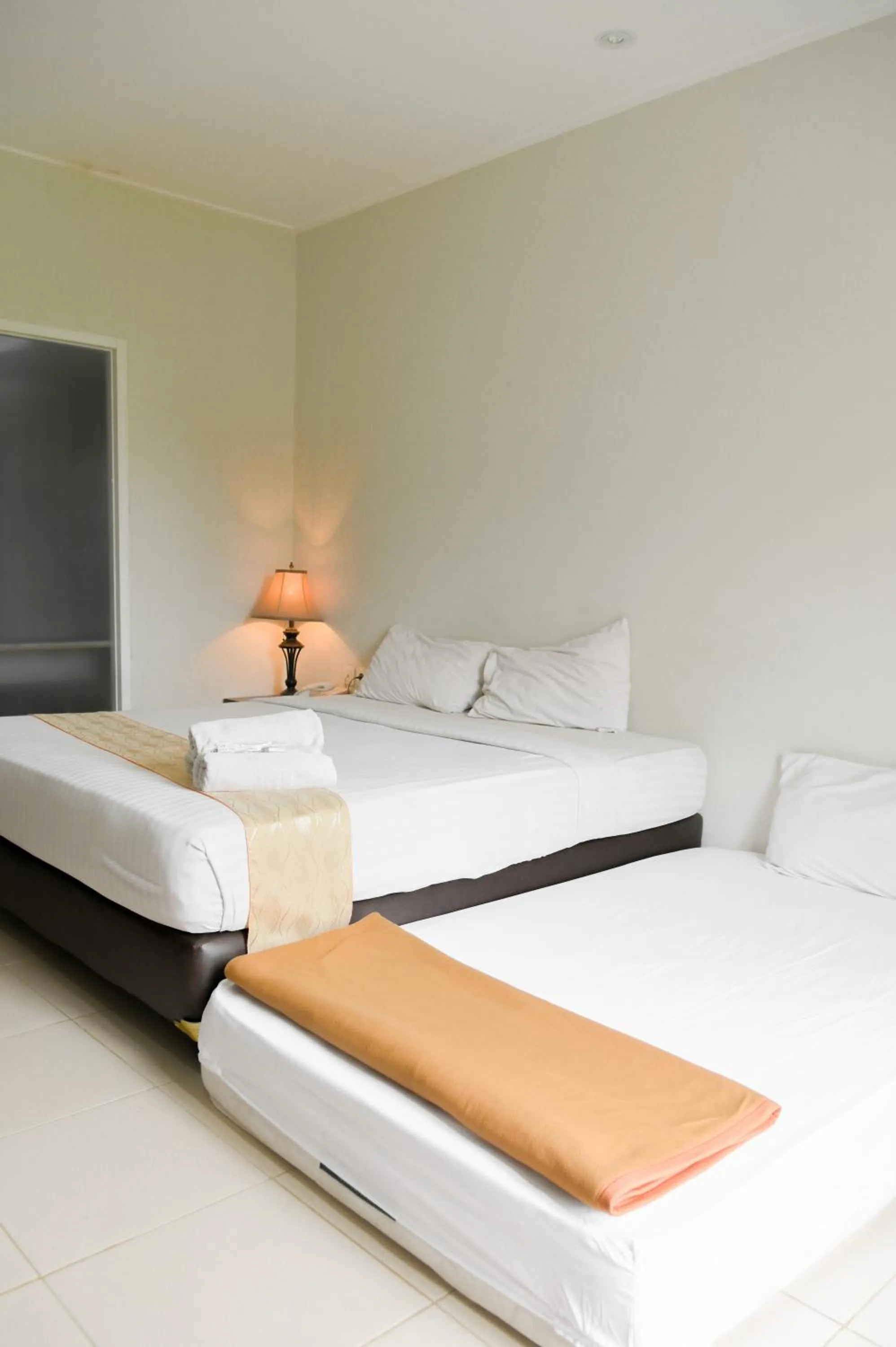 Bed in Hotel Bonero Residence