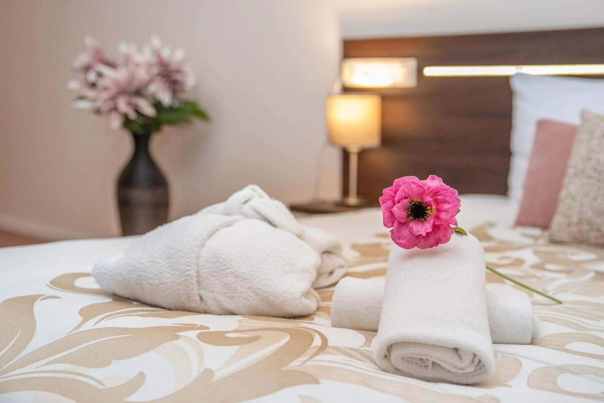 Bed in Termál Hotel Vesta