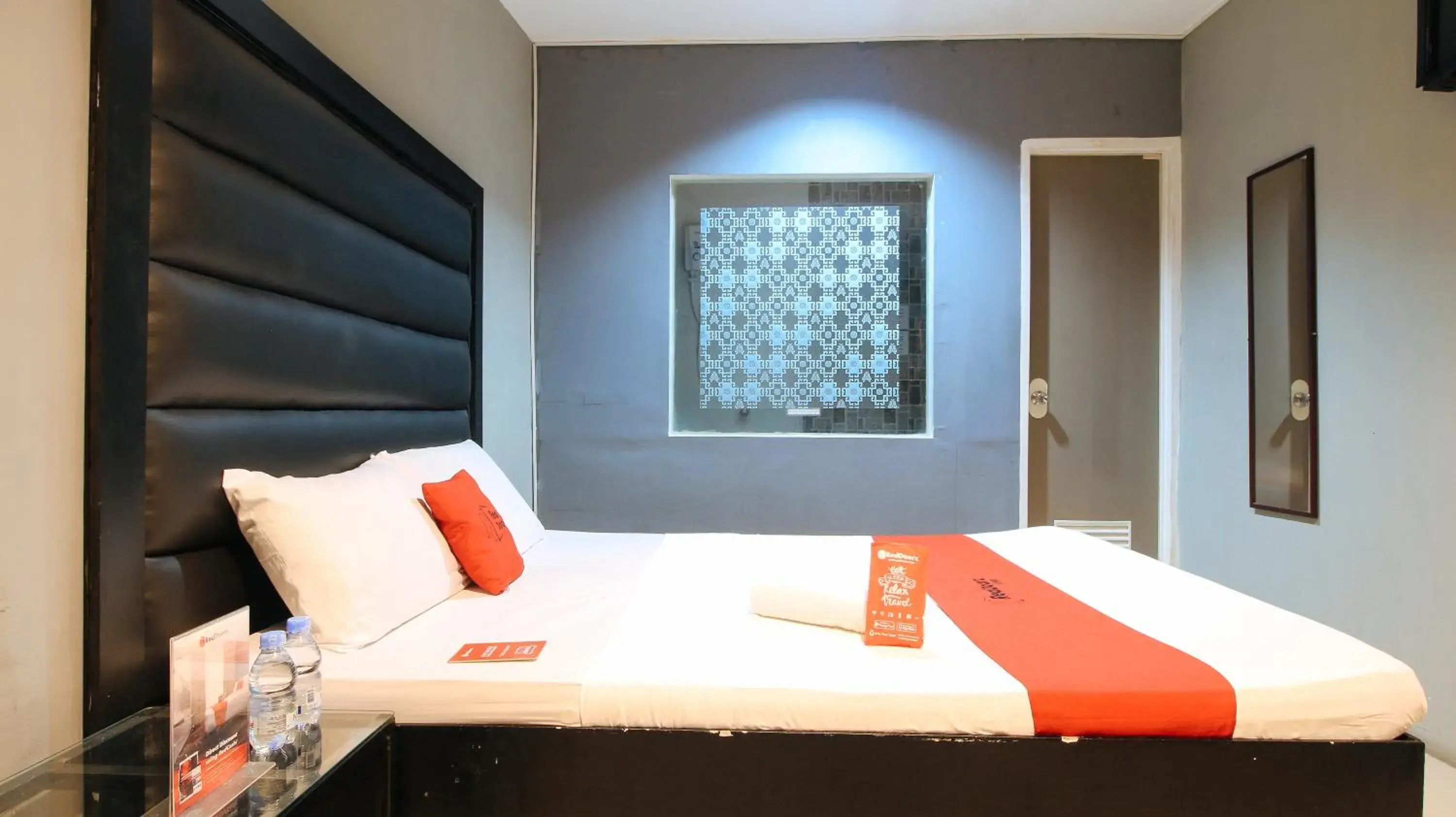 Bed in RedDoorz @ P Florentino Street Sampaloc Manila Bed in RedDoorz @ P Florentino Street Sampaloc Manila