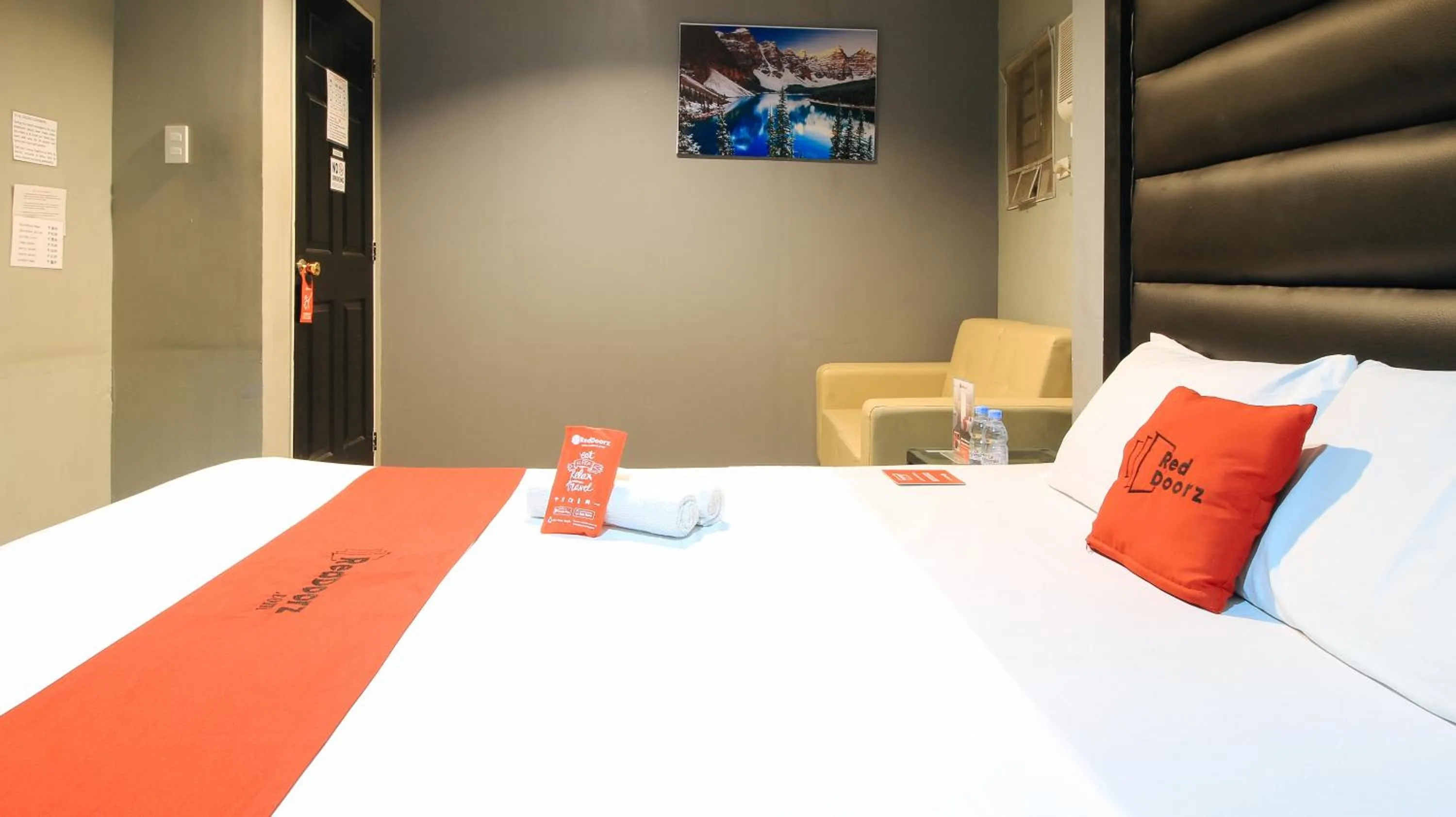 Bed in RedDoorz @ P Florentino Street Sampaloc Manila