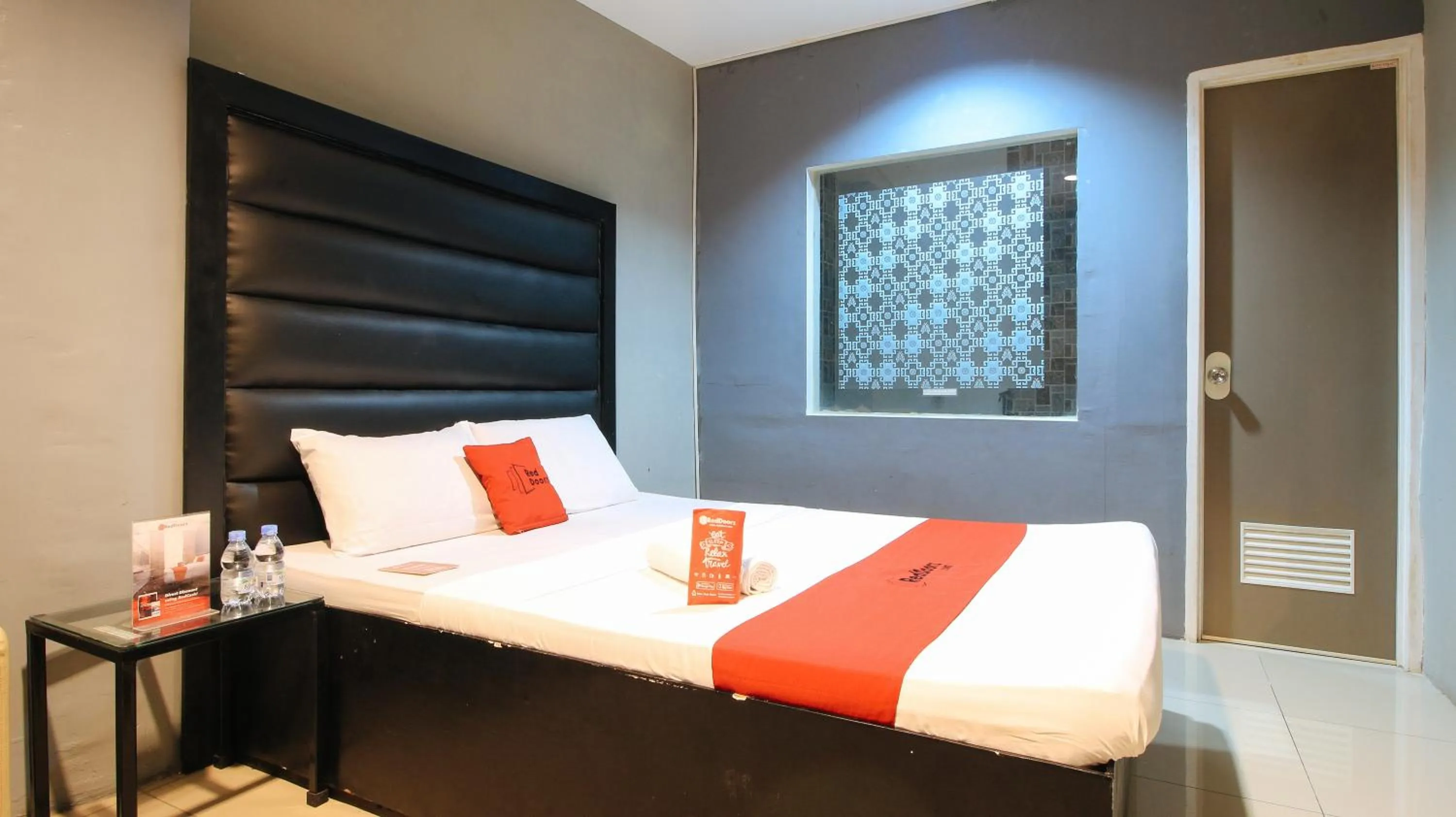 Bed in RedDoorz @ P Florentino Street Sampaloc Manila