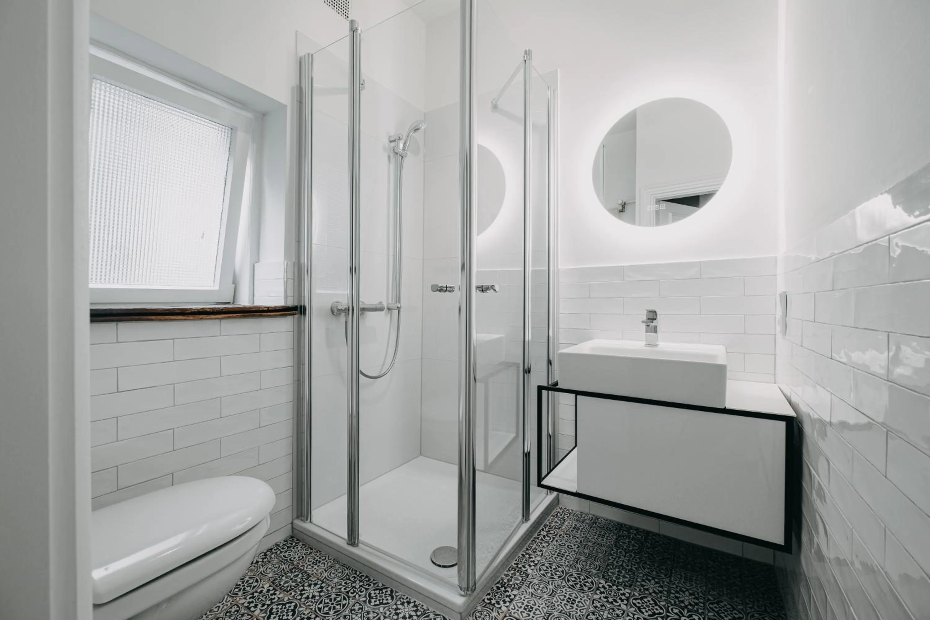 Bathroom in Hotel zum Heidkrug & Café Lil