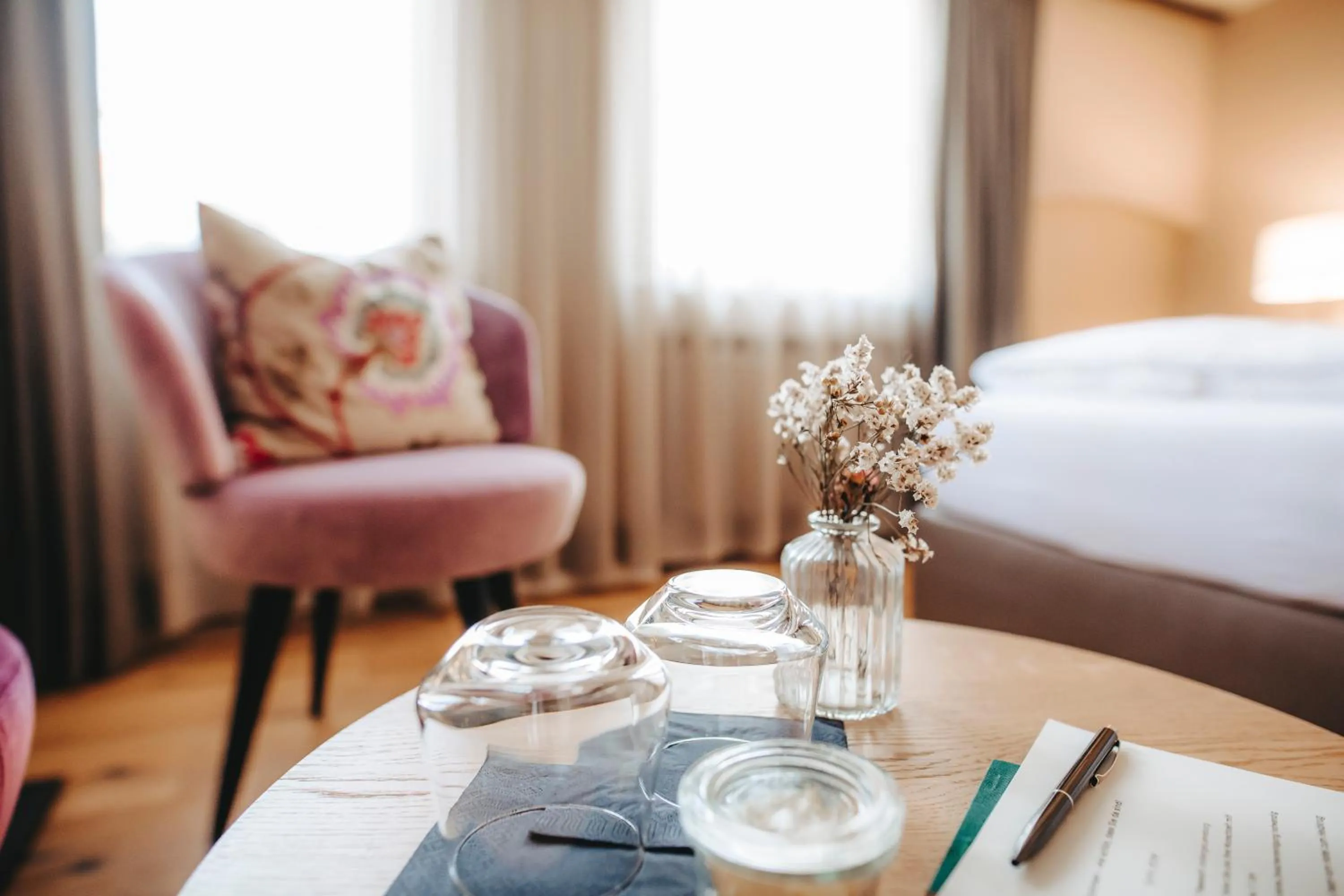 Bedroom in Hotel zum Heidkrug & Café Lil