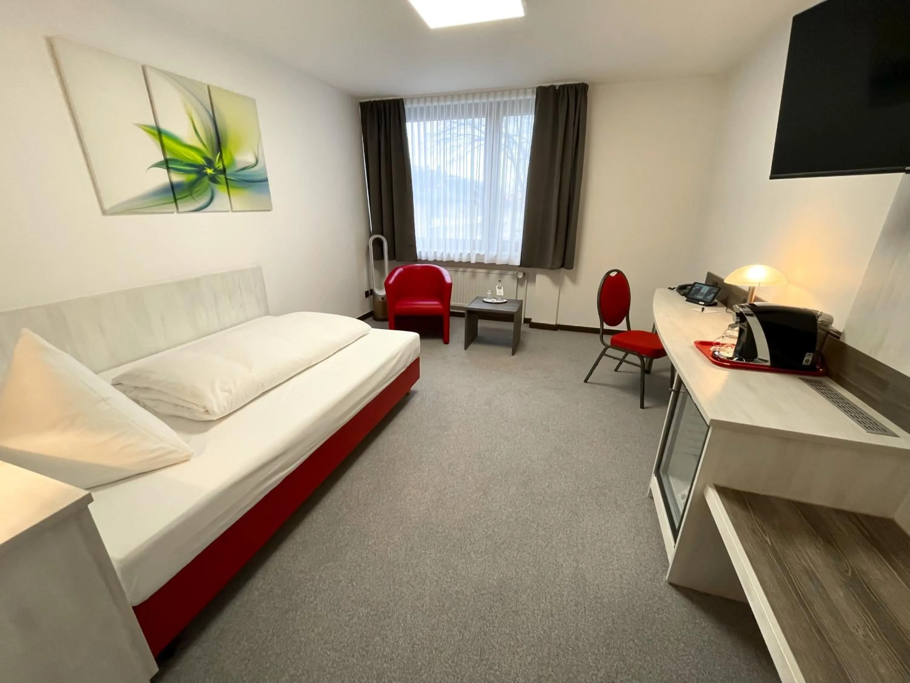 Photo of the whole room, Bed in Brenner Hotel