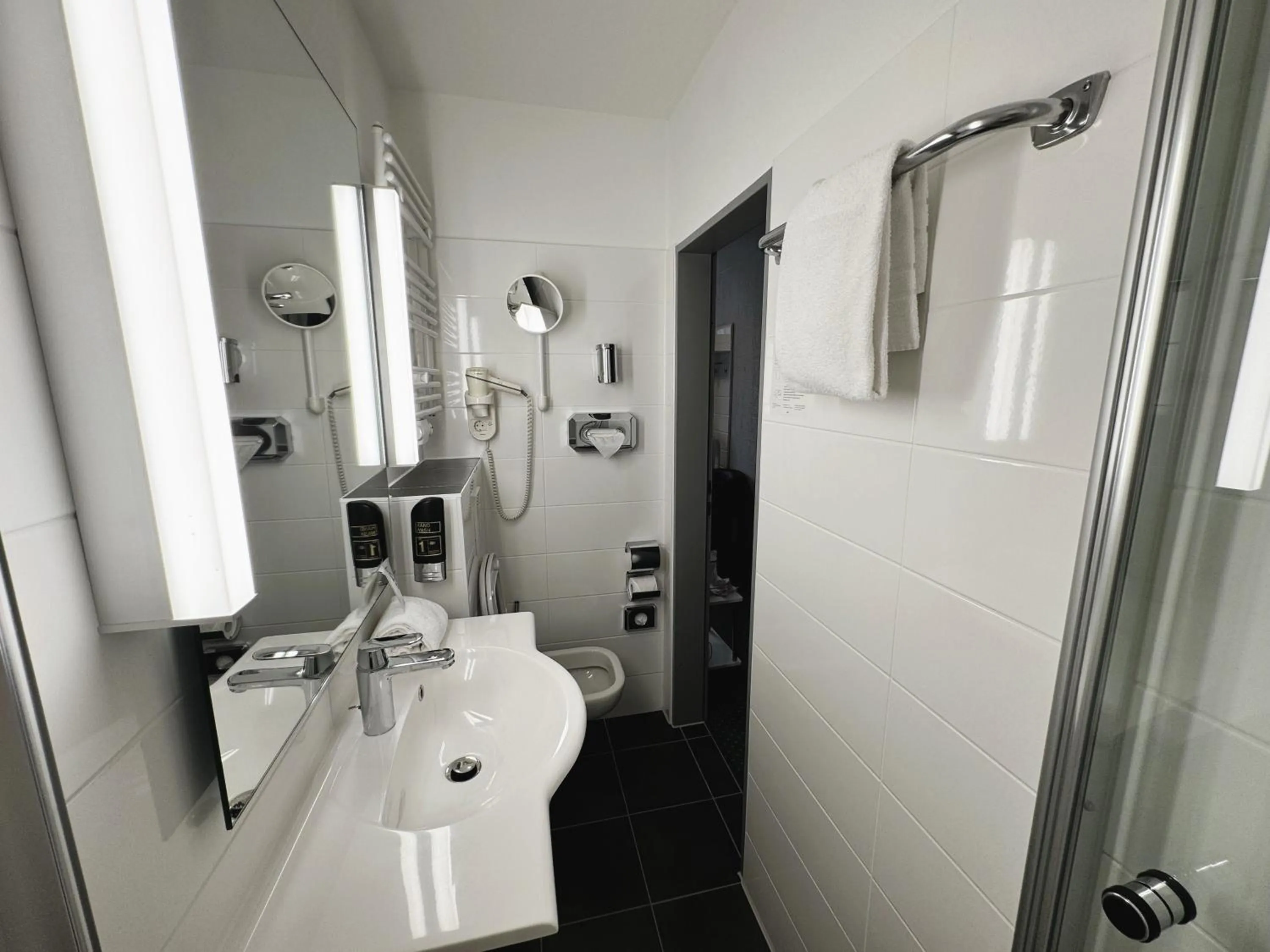 Bathroom in Brenner Hotel