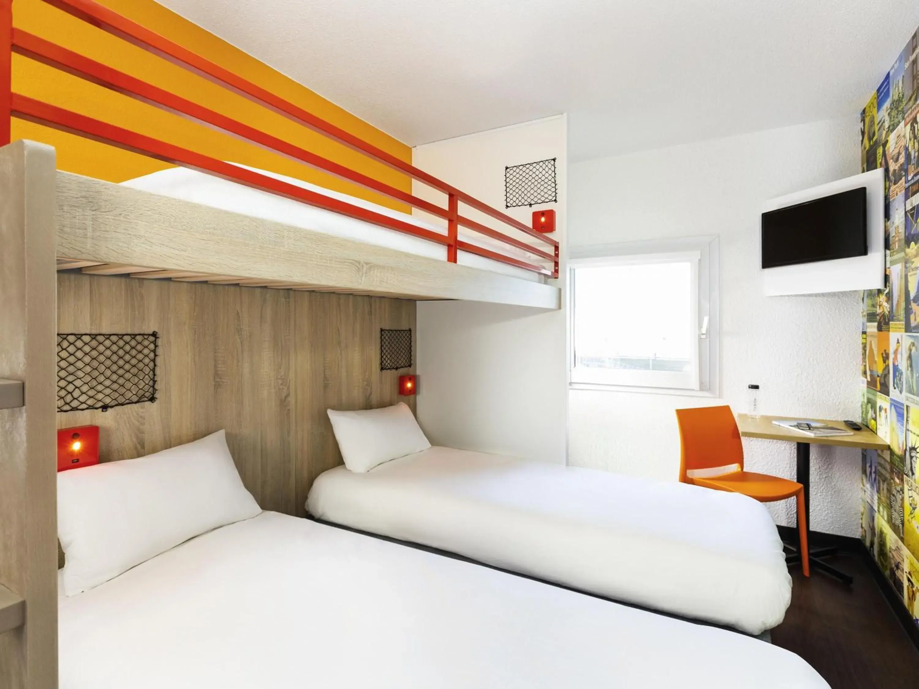 Bedroom, Bed in hotelF1 Chambéry Nord Rénové Bedroom, Bed in hotelF1 Chambéry Nord Rénové