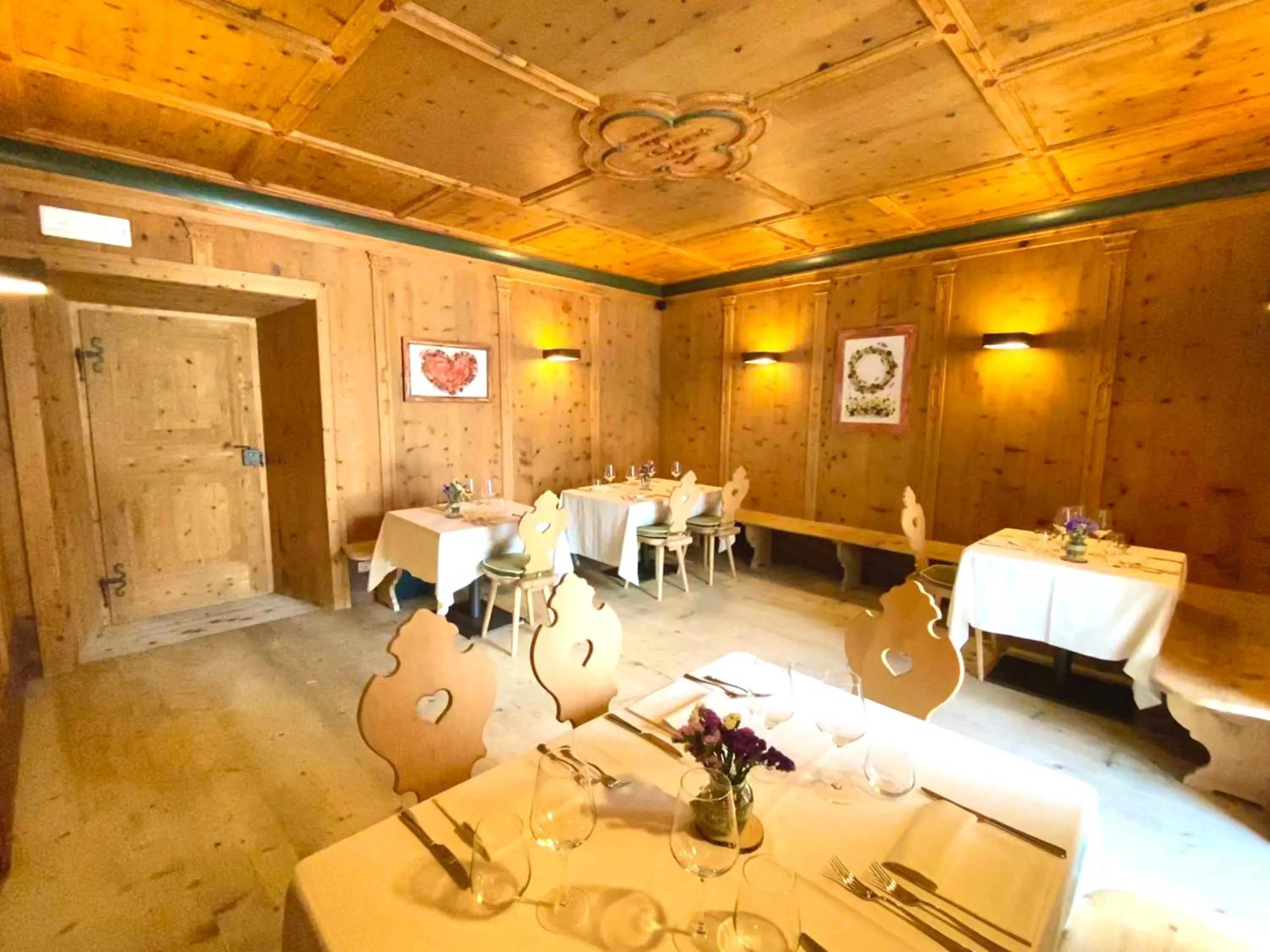 Restaurant/places to eat in Rifugio Ospitale