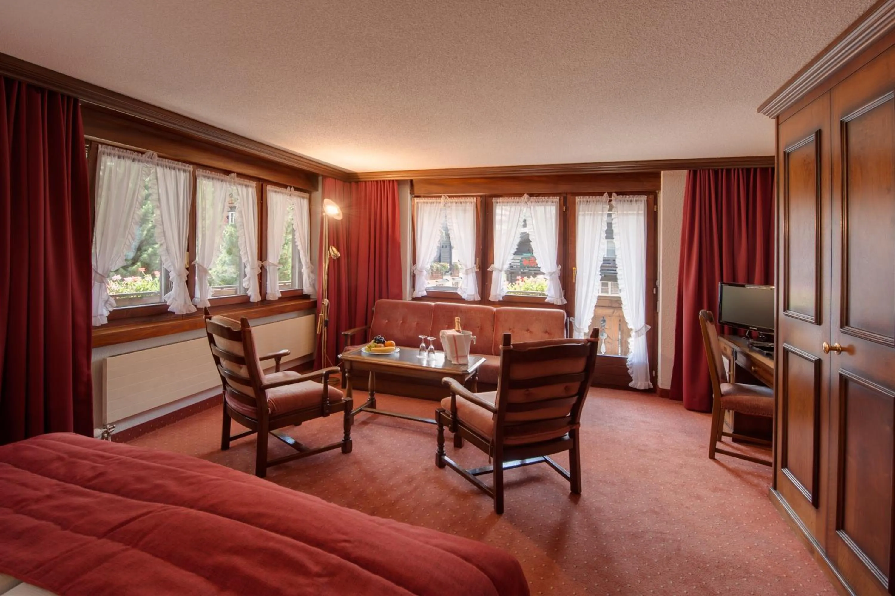 Seating area in Hotel Astoria