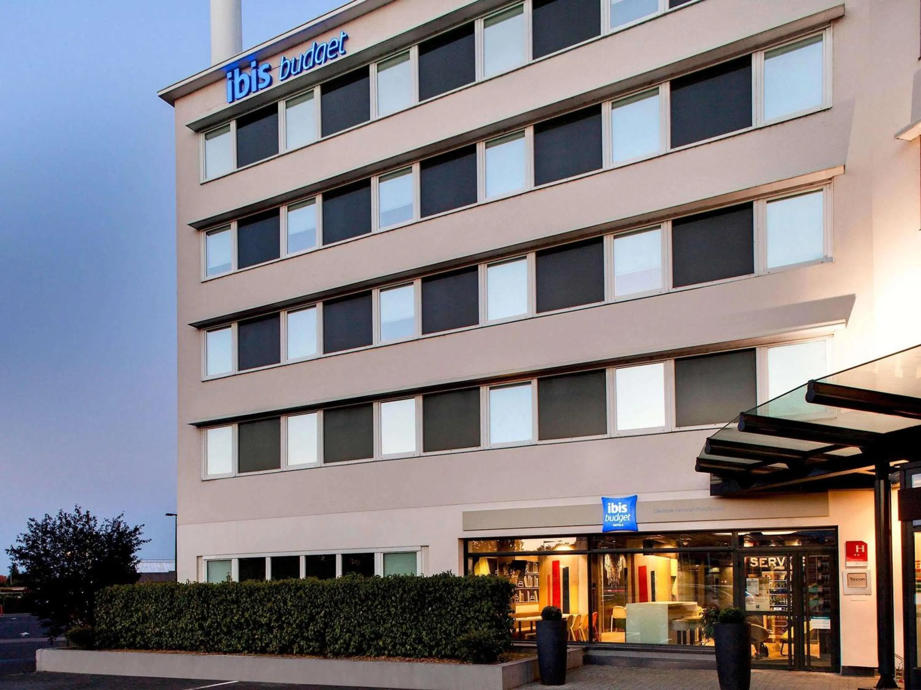 Property building in ibis Budget Clermont Ferrand Centre Montferrand
