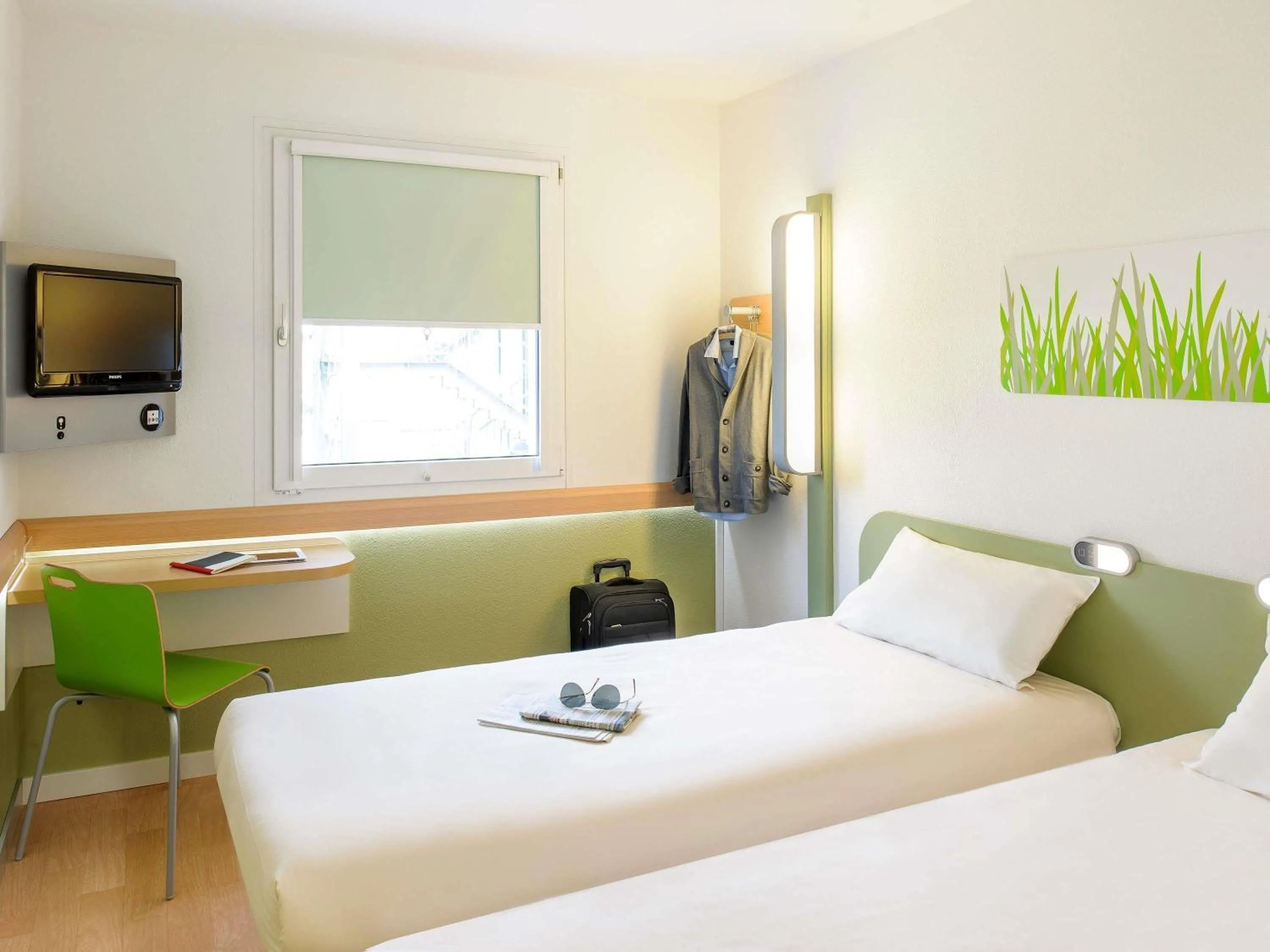 Bedroom, Bed in ibis Budget Clermont Ferrand Centre Montferrand